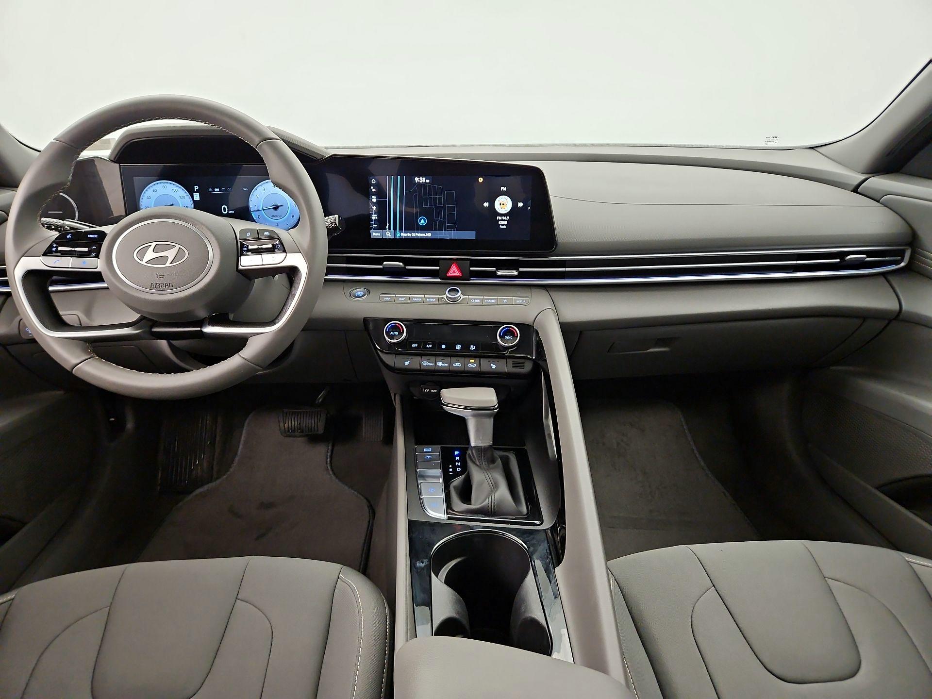 Thumbnail: 2025 Hyundai Elantra - 9