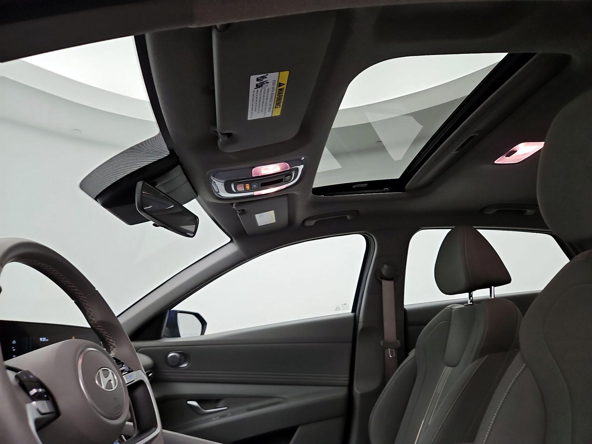 Thumbnail: 2025 Hyundai Elantra - 20