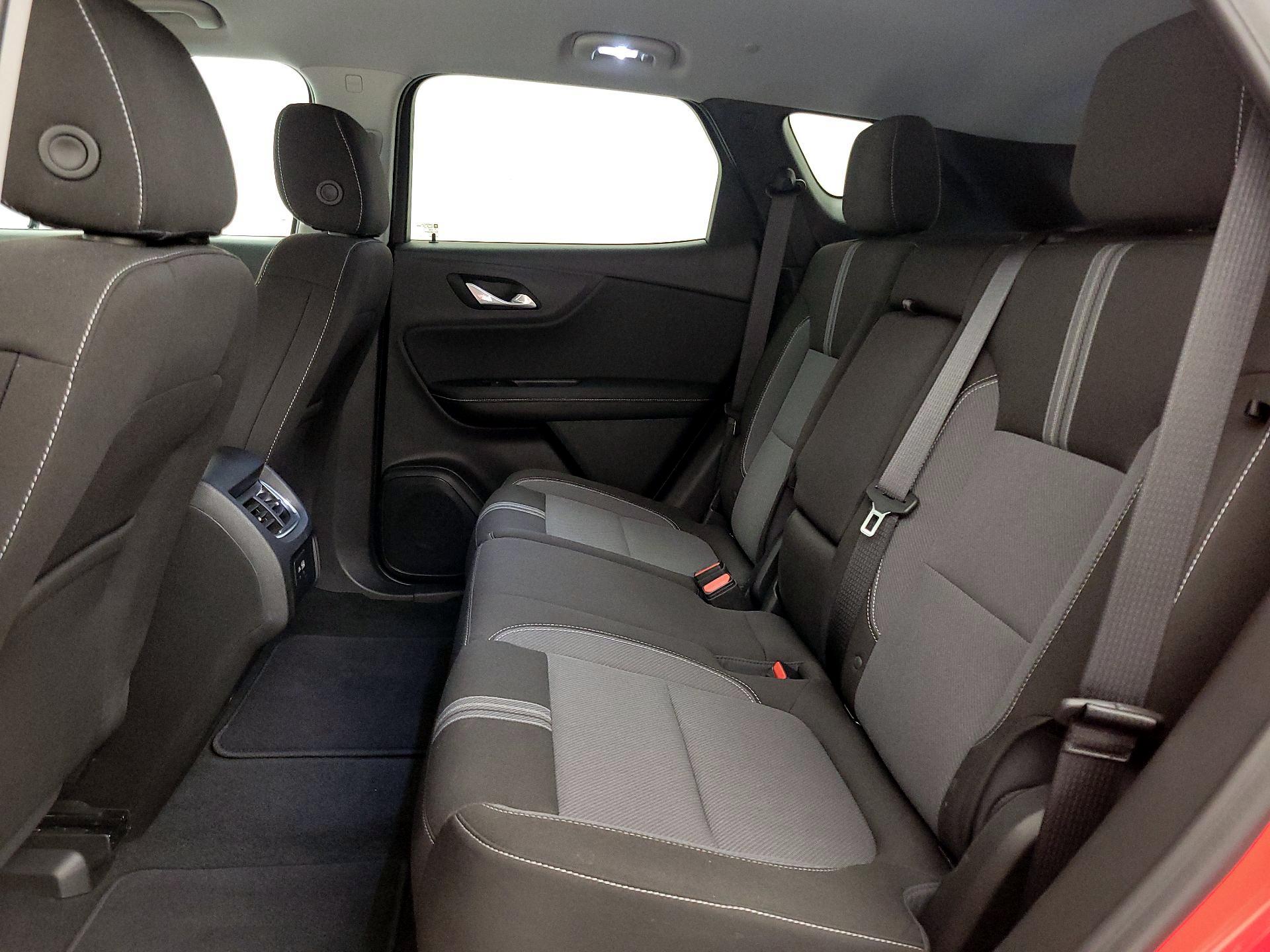 Thumbnail: 2025 Chevrolet Blazer - 19