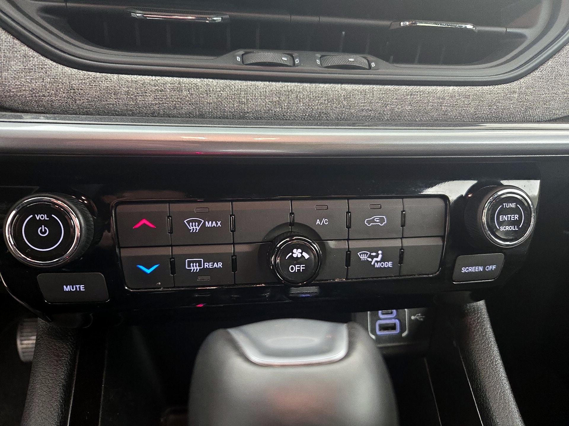 Thumbnail: 2025 Jeep Compass - 16