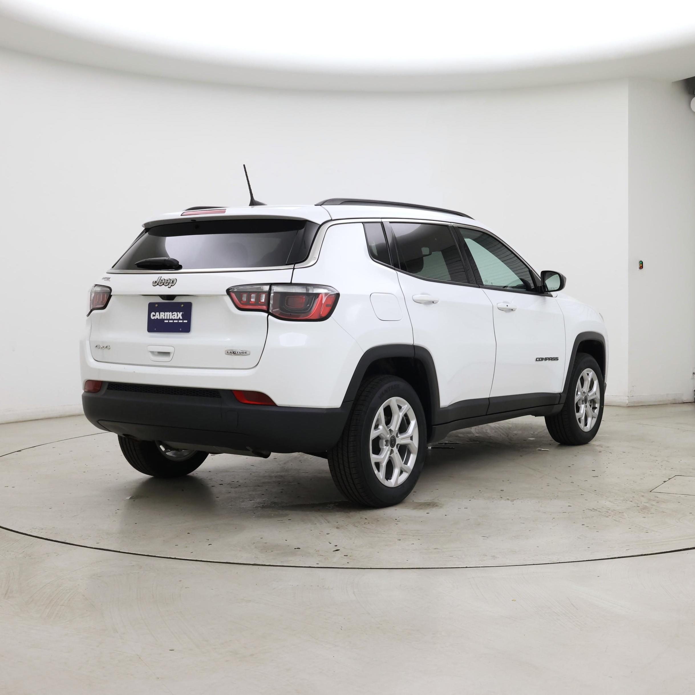 Thumbnail: 2025 Jeep Compass - 8