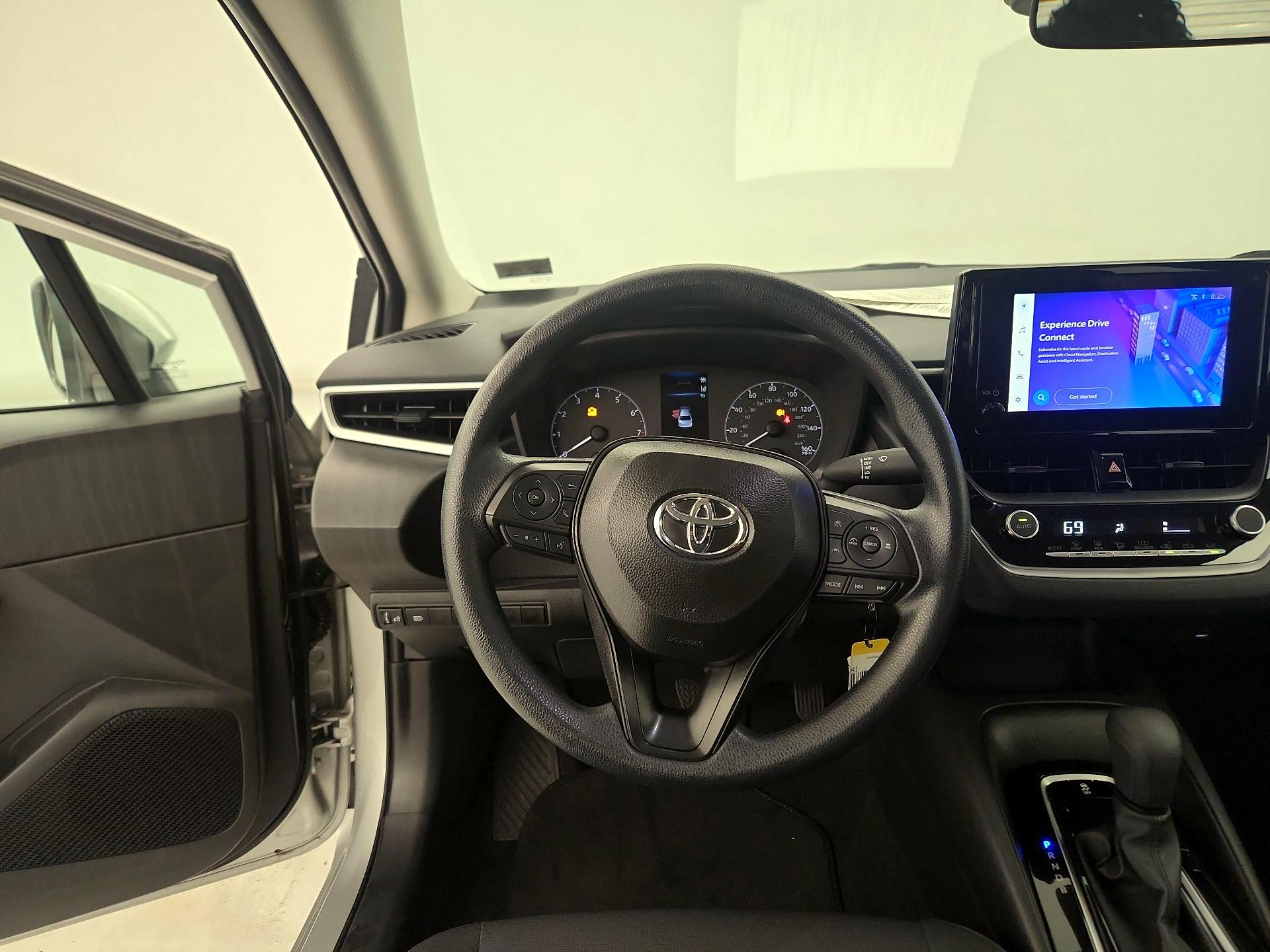 Thumbnail: 2025 Toyota Corolla - 10