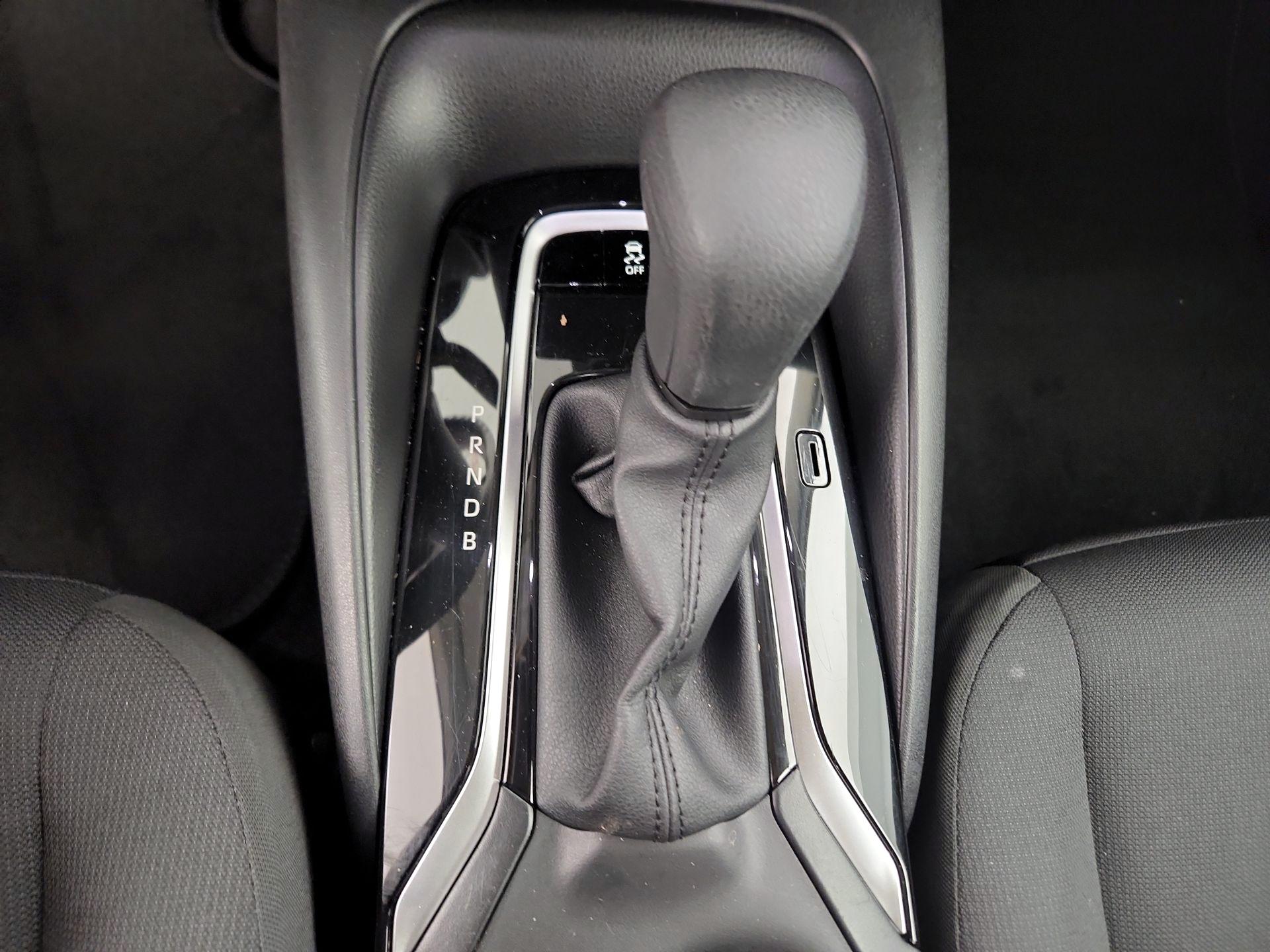 Thumbnail: 2025 Toyota Corolla - 18