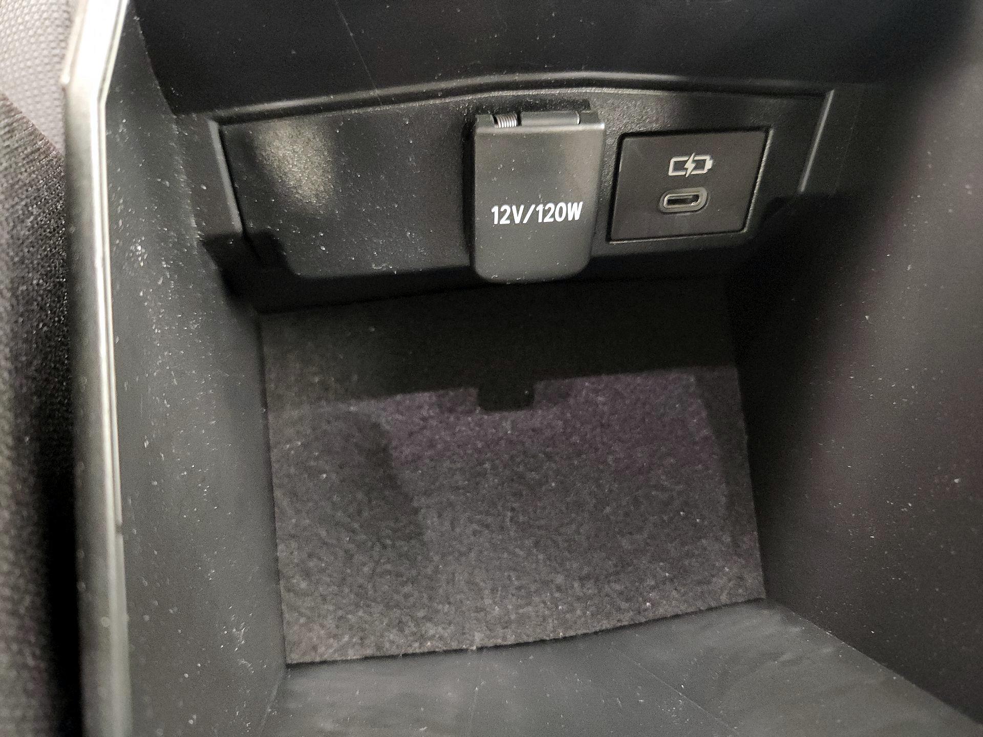 Thumbnail: 2025 Toyota Corolla - 19