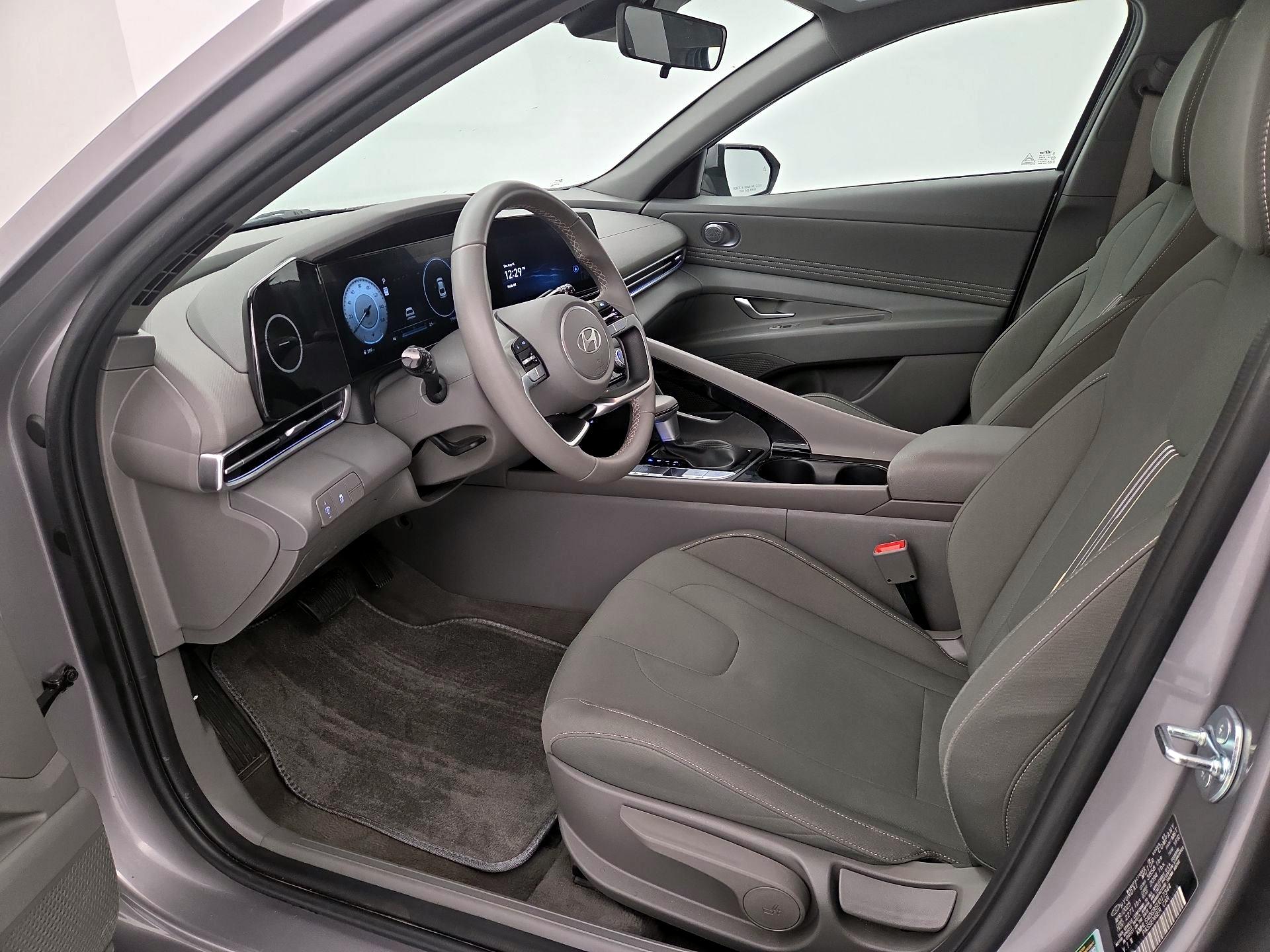 Thumbnail: 2025 Hyundai Elantra - 11