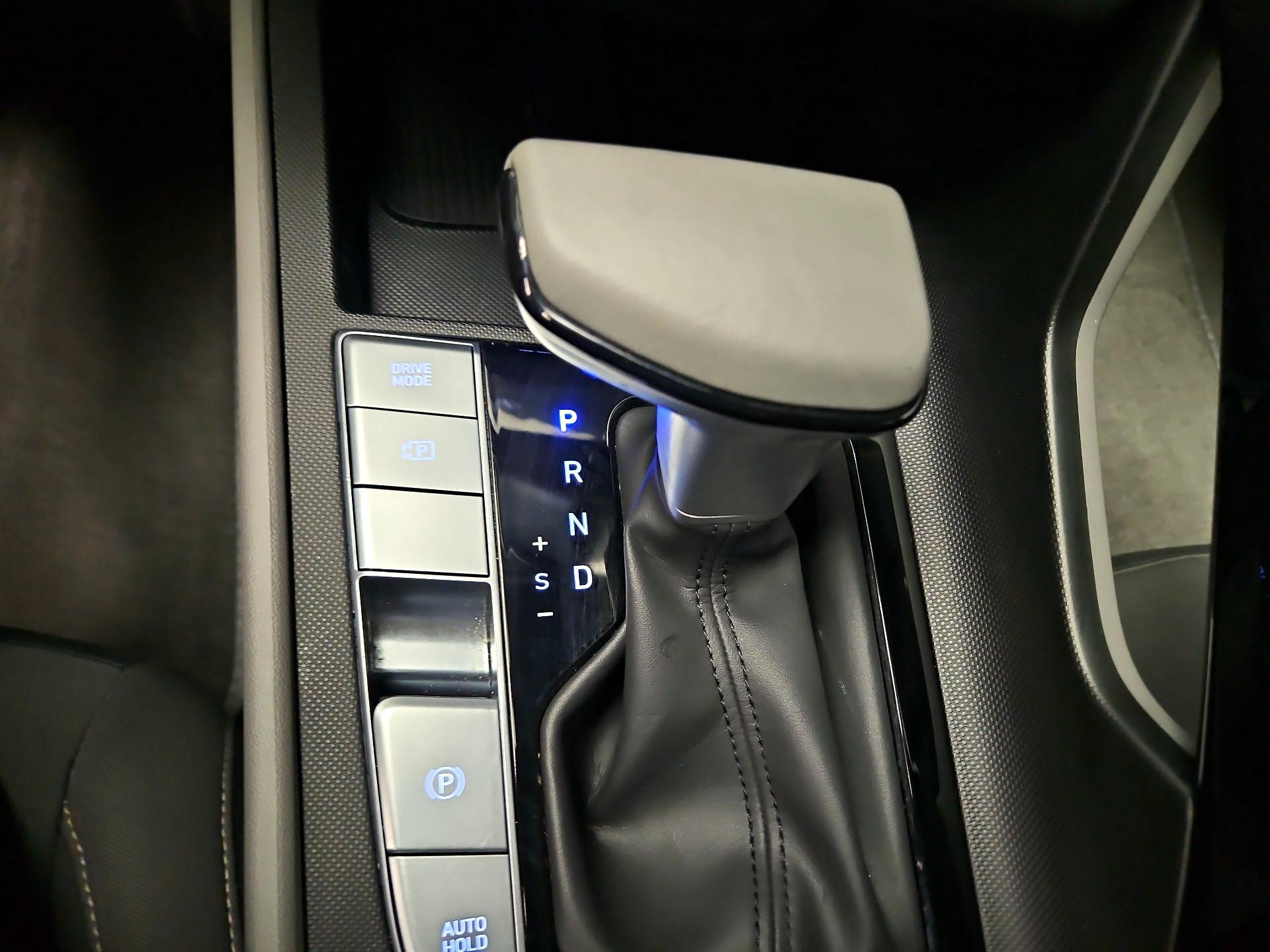 Thumbnail: 2025 Hyundai Elantra - 18