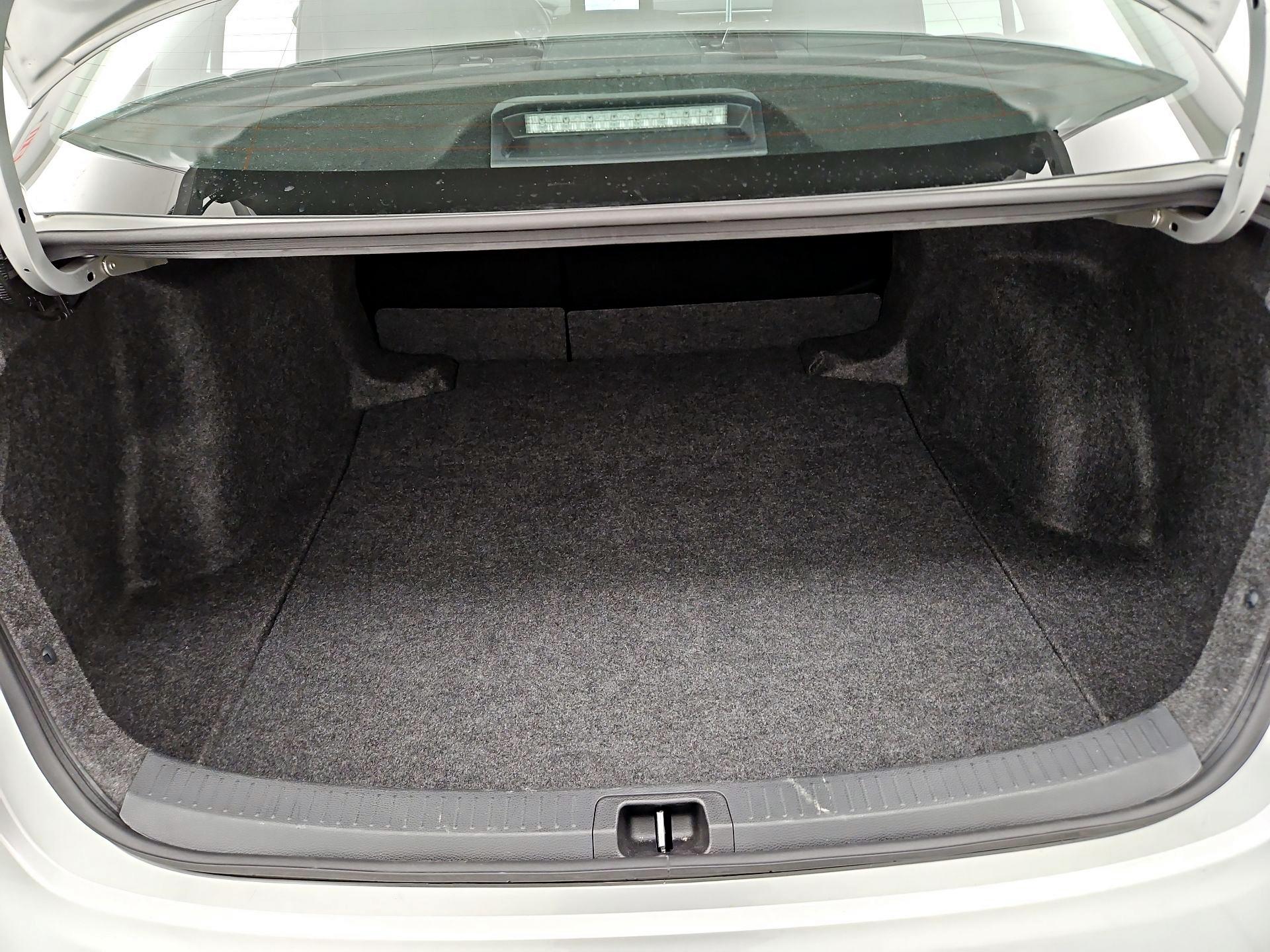 Thumbnail: 2025 Toyota Corolla - 20