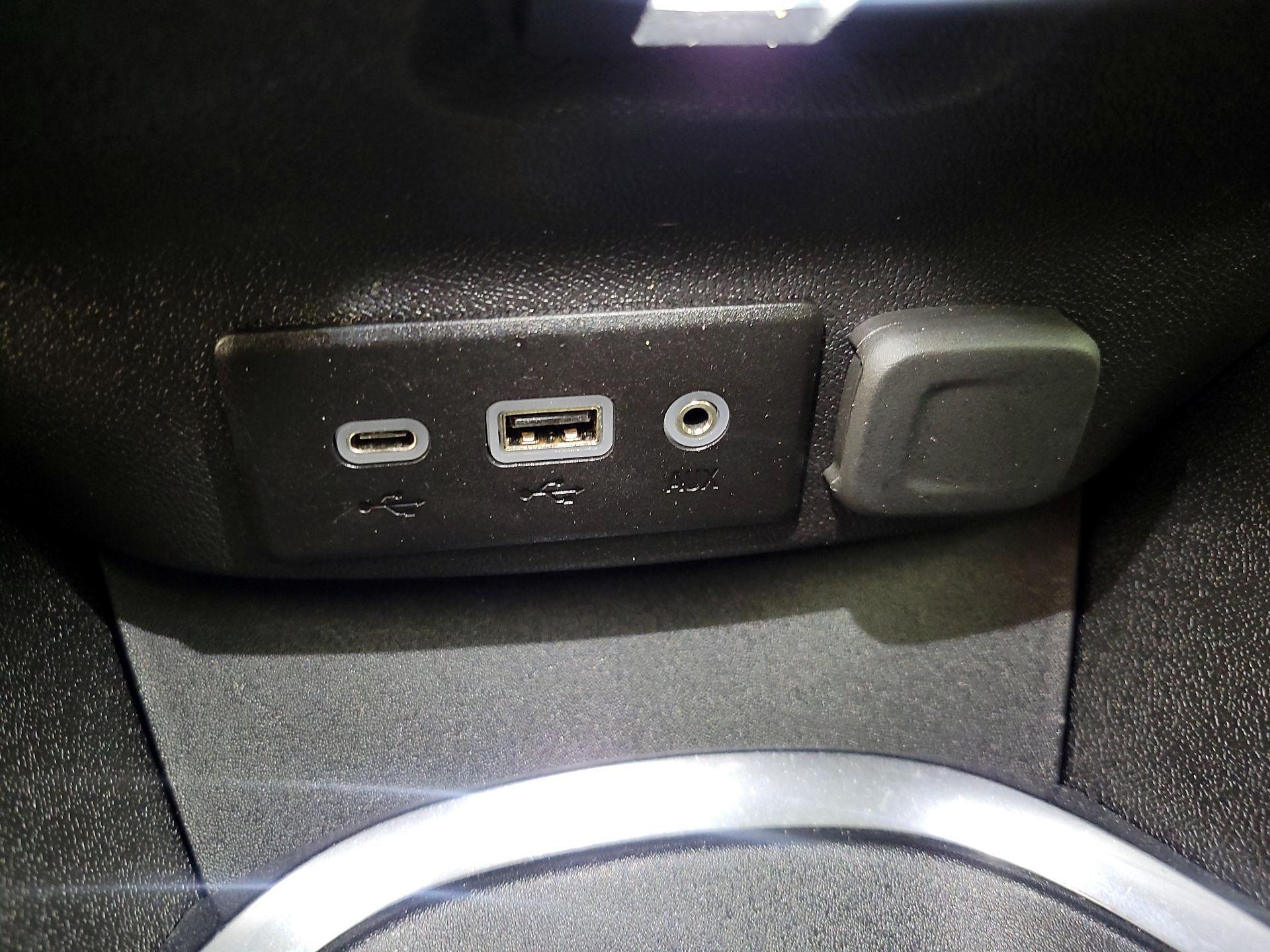 Thumbnail: 2024 Chevrolet Malibu - 18