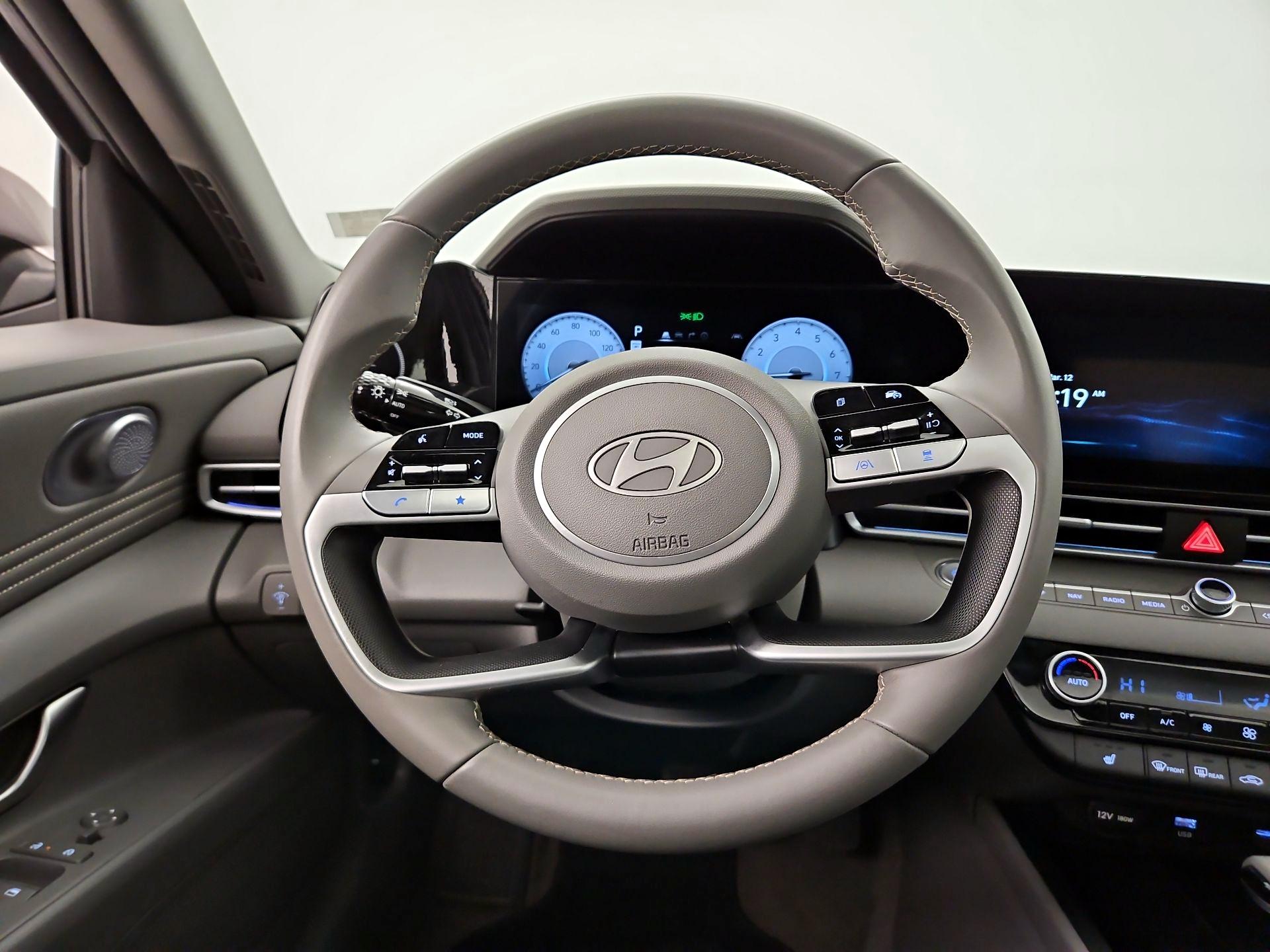 Thumbnail: 2025 Hyundai Elantra - 10