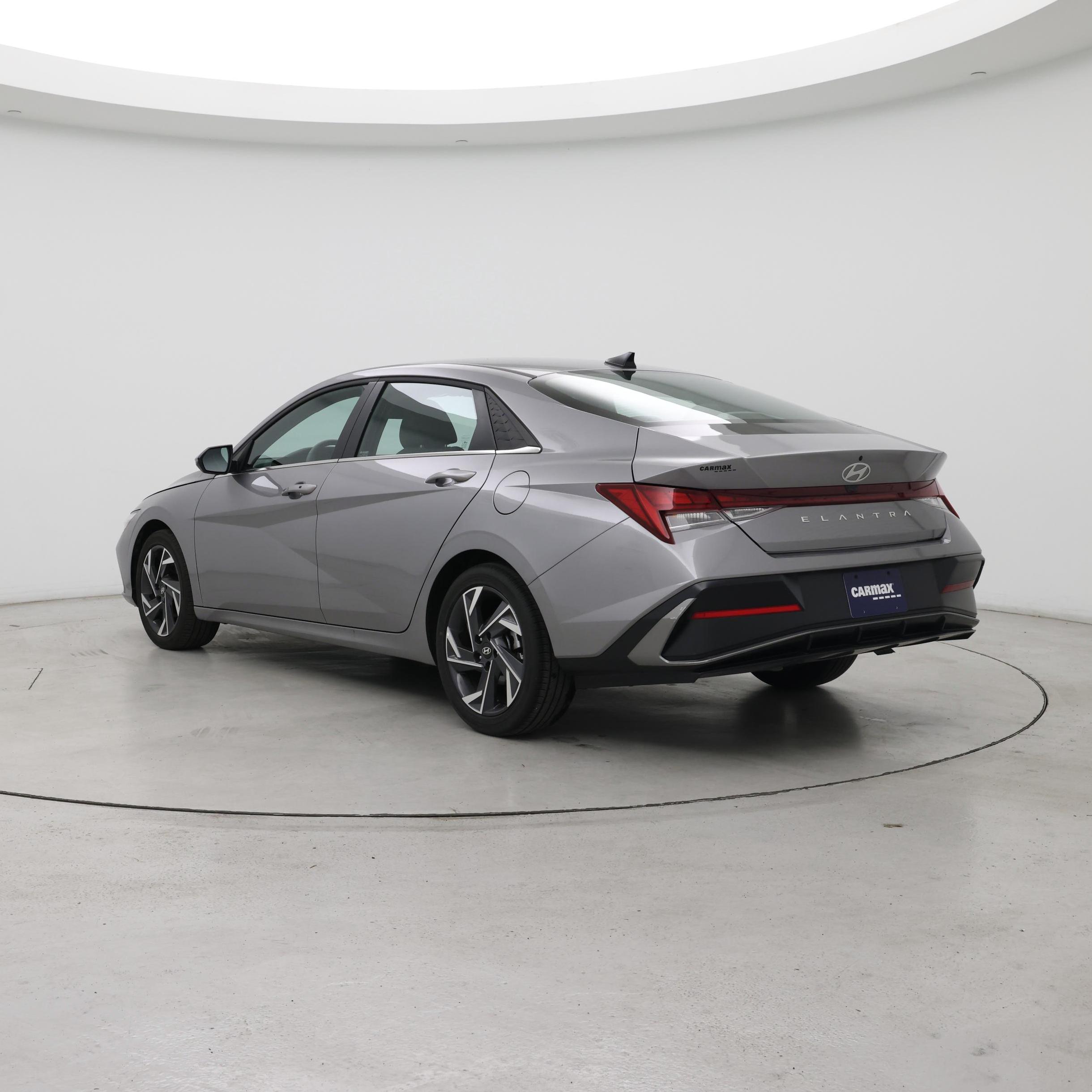 Thumbnail: 2025 Hyundai Elantra - 2