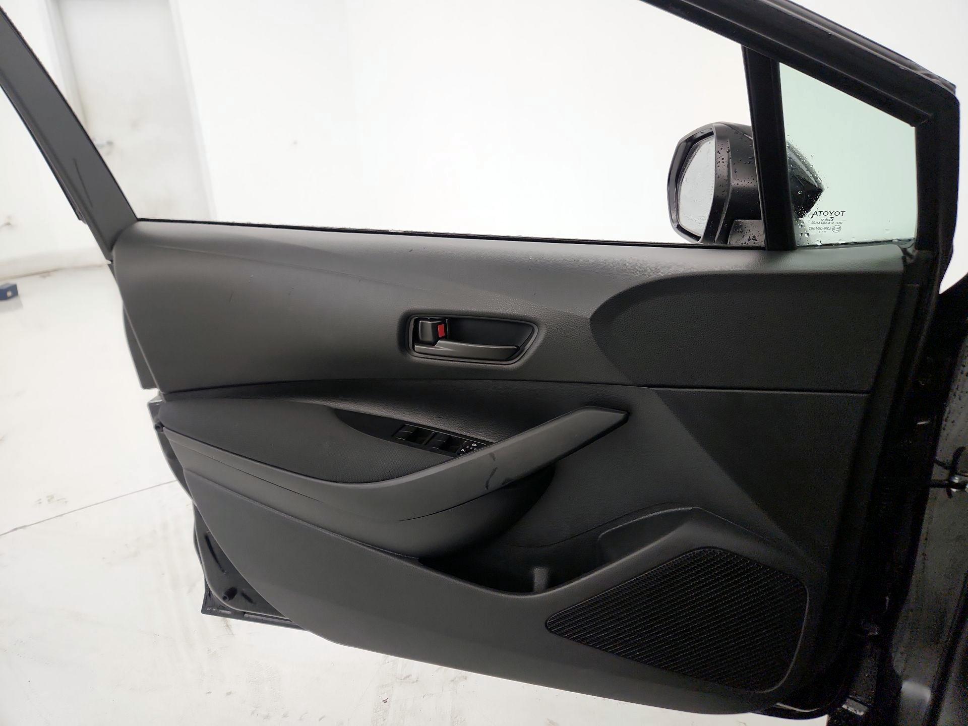 Thumbnail: 2025 Toyota Corolla - 12