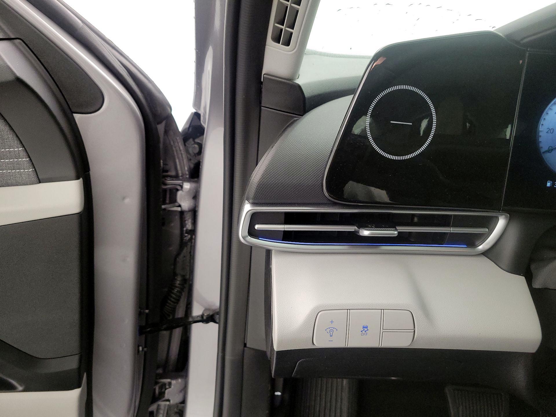 Thumbnail: 2025 Hyundai Elantra - 13