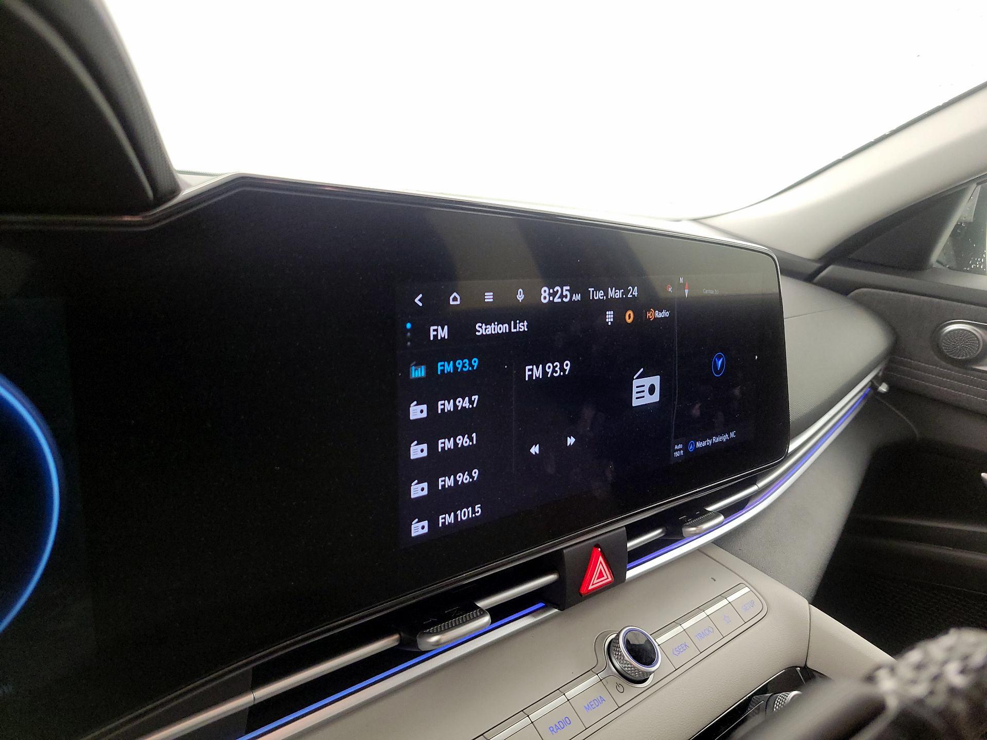 Thumbnail: 2025 Hyundai Elantra - 16