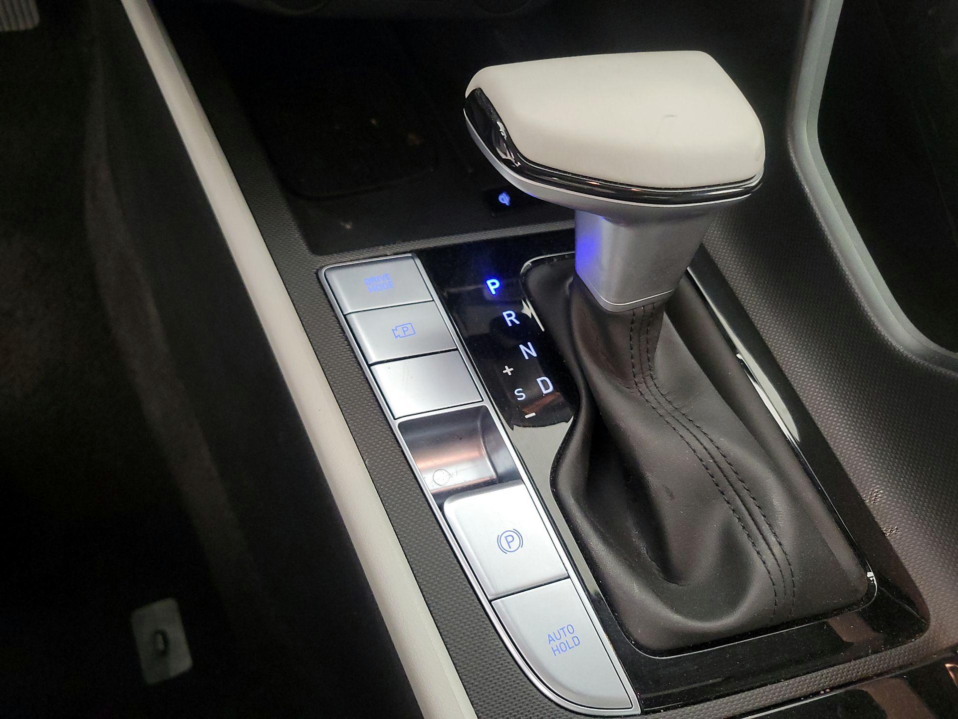 Thumbnail: 2025 Hyundai Elantra - 18