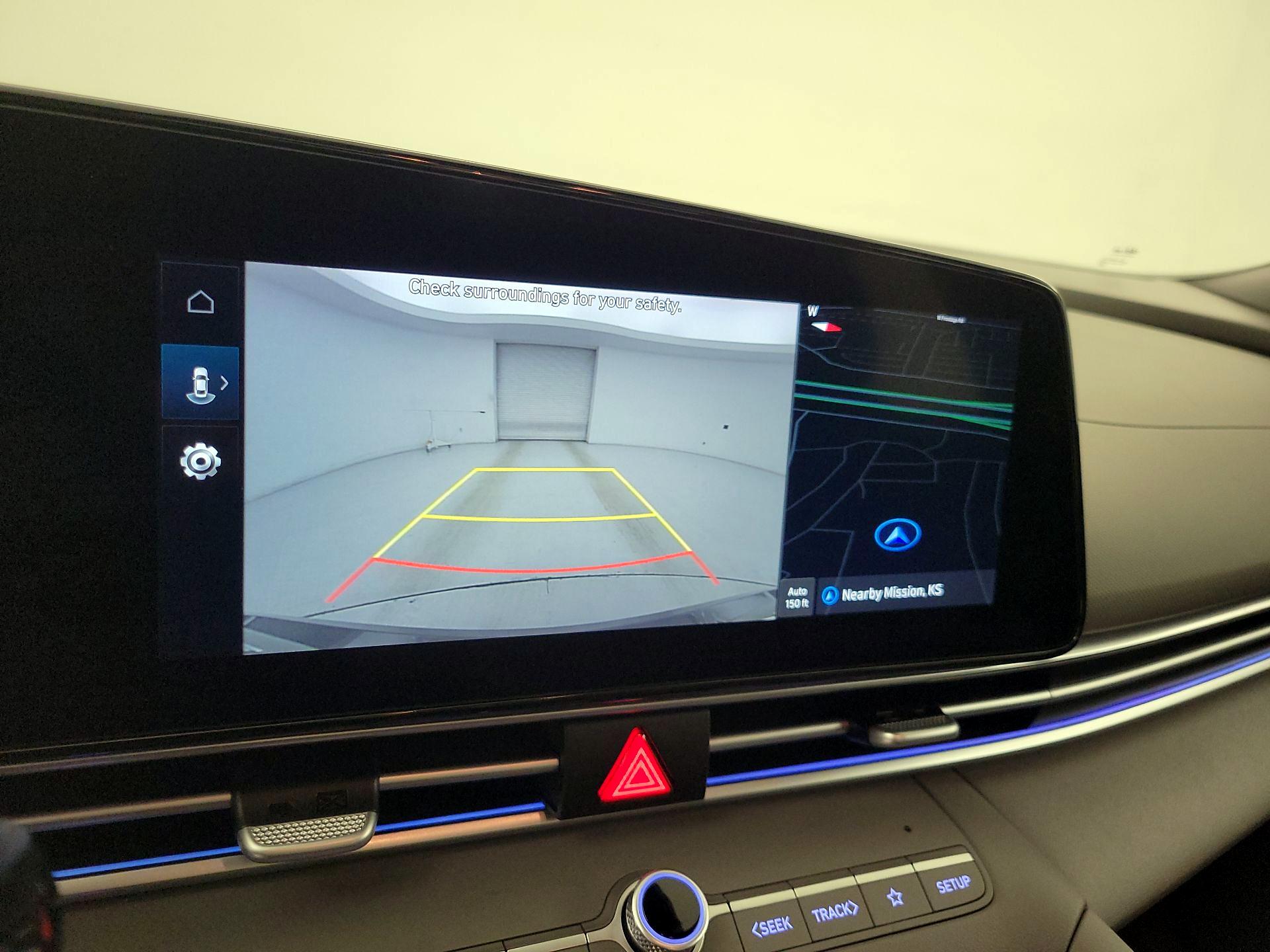 Thumbnail: 2025 Hyundai Elantra - 15