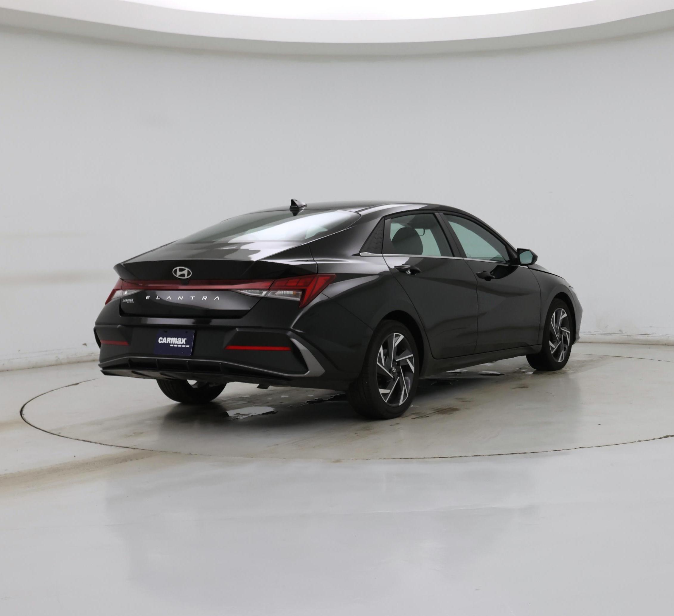 Thumbnail: 2025 Hyundai Elantra - 8