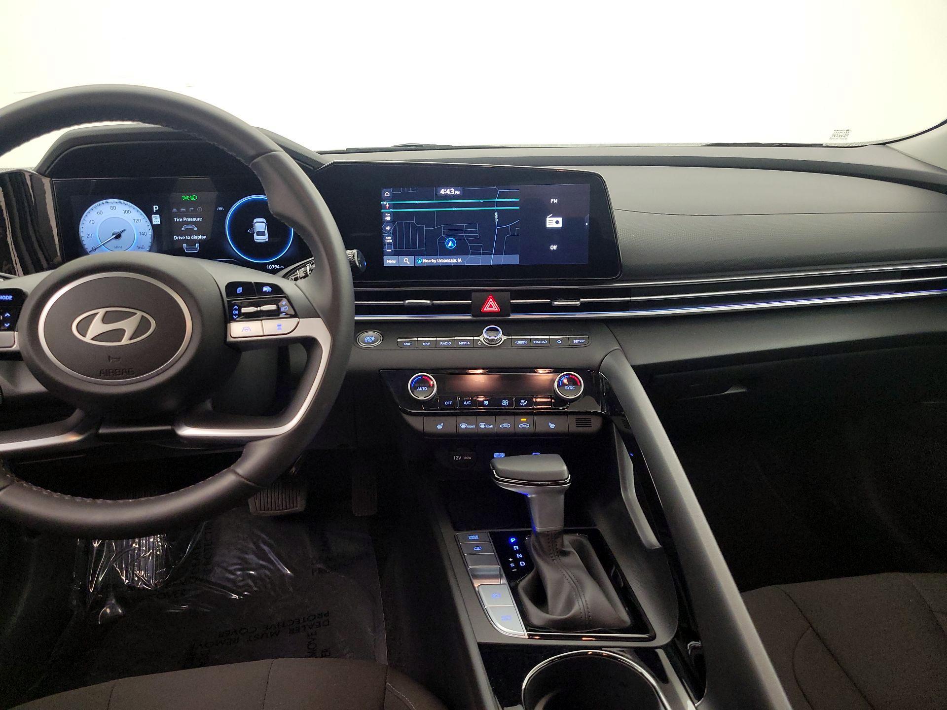 Thumbnail: 2025 Hyundai Elantra - 9