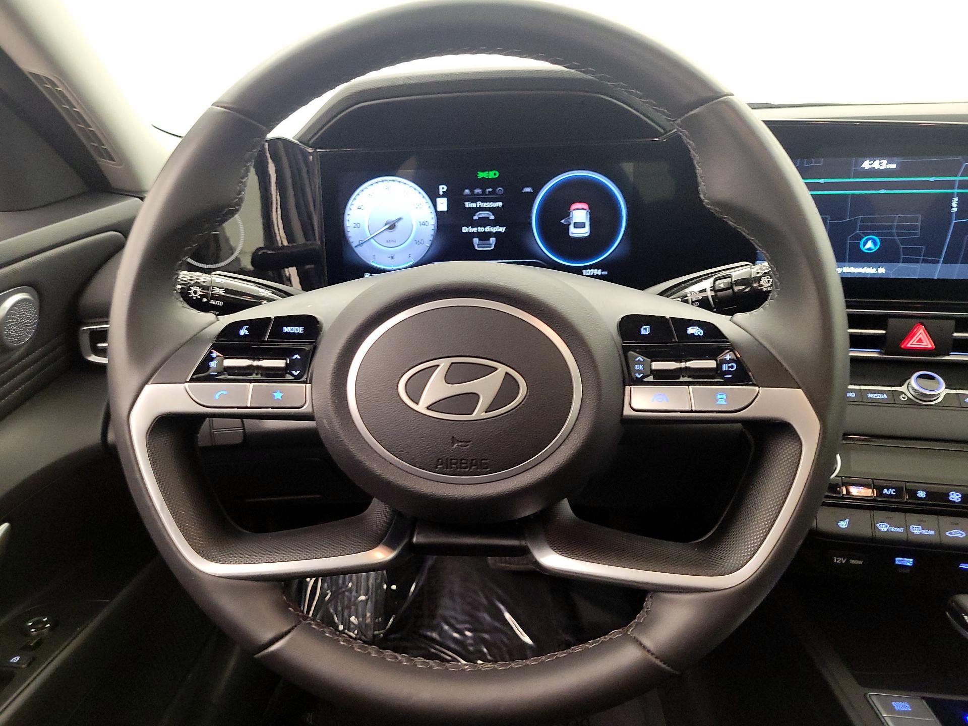 Thumbnail: 2025 Hyundai Elantra - 10