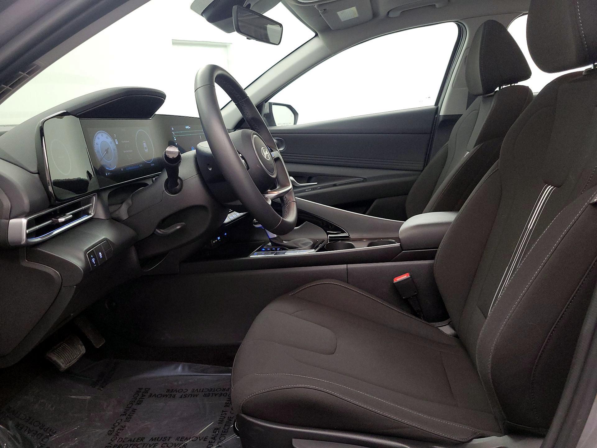 Thumbnail: 2025 Hyundai Elantra - 11