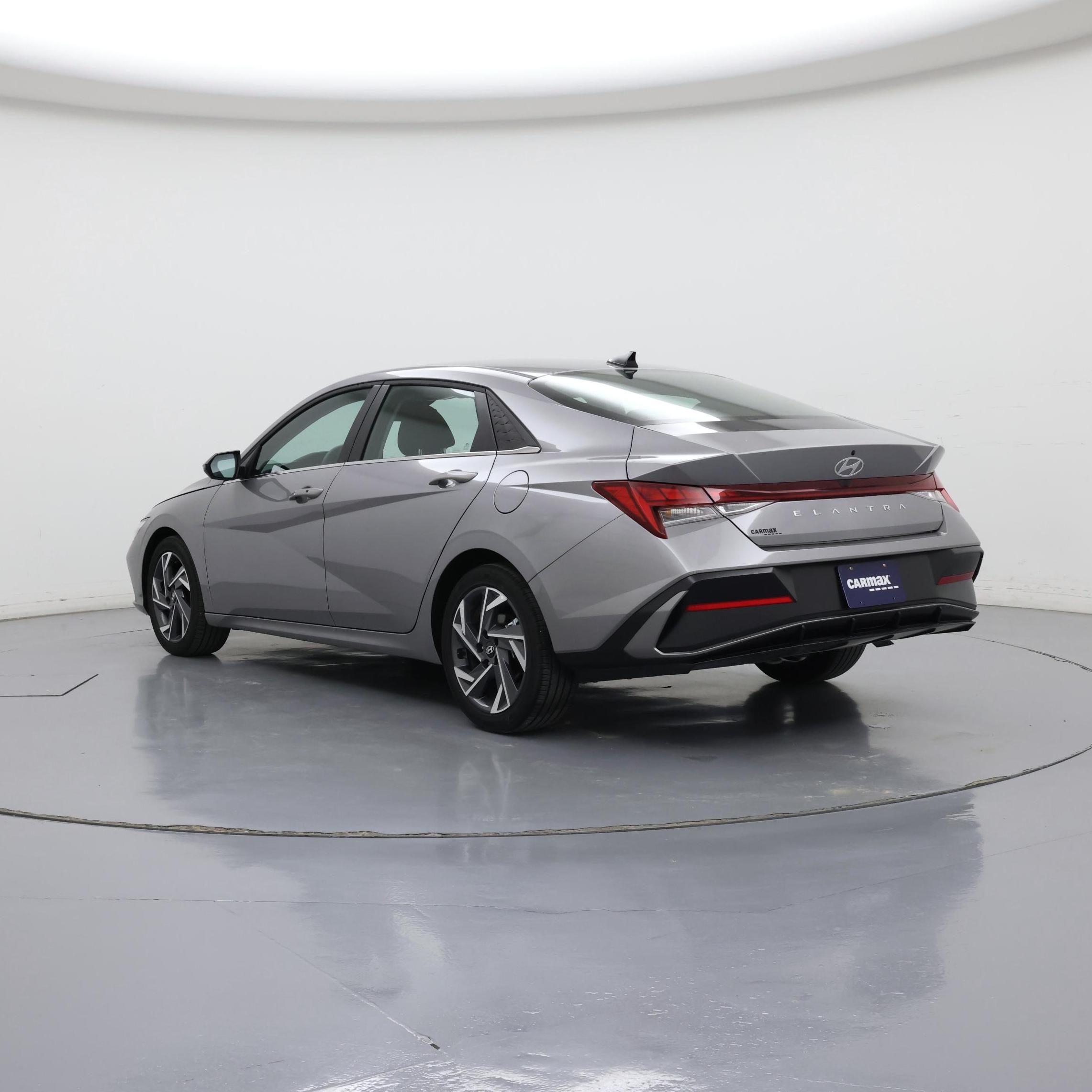 Thumbnail: 2025 Hyundai Elantra - 2