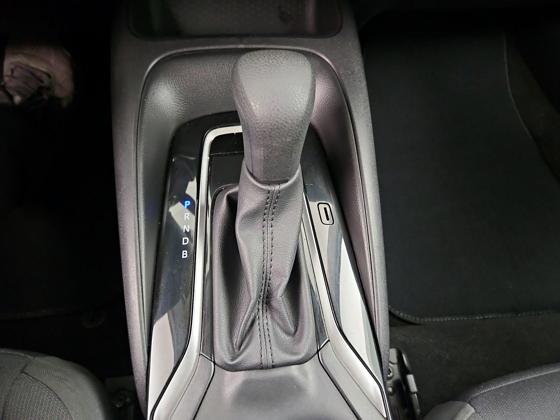 Thumbnail: 2025 Toyota Corolla - 17