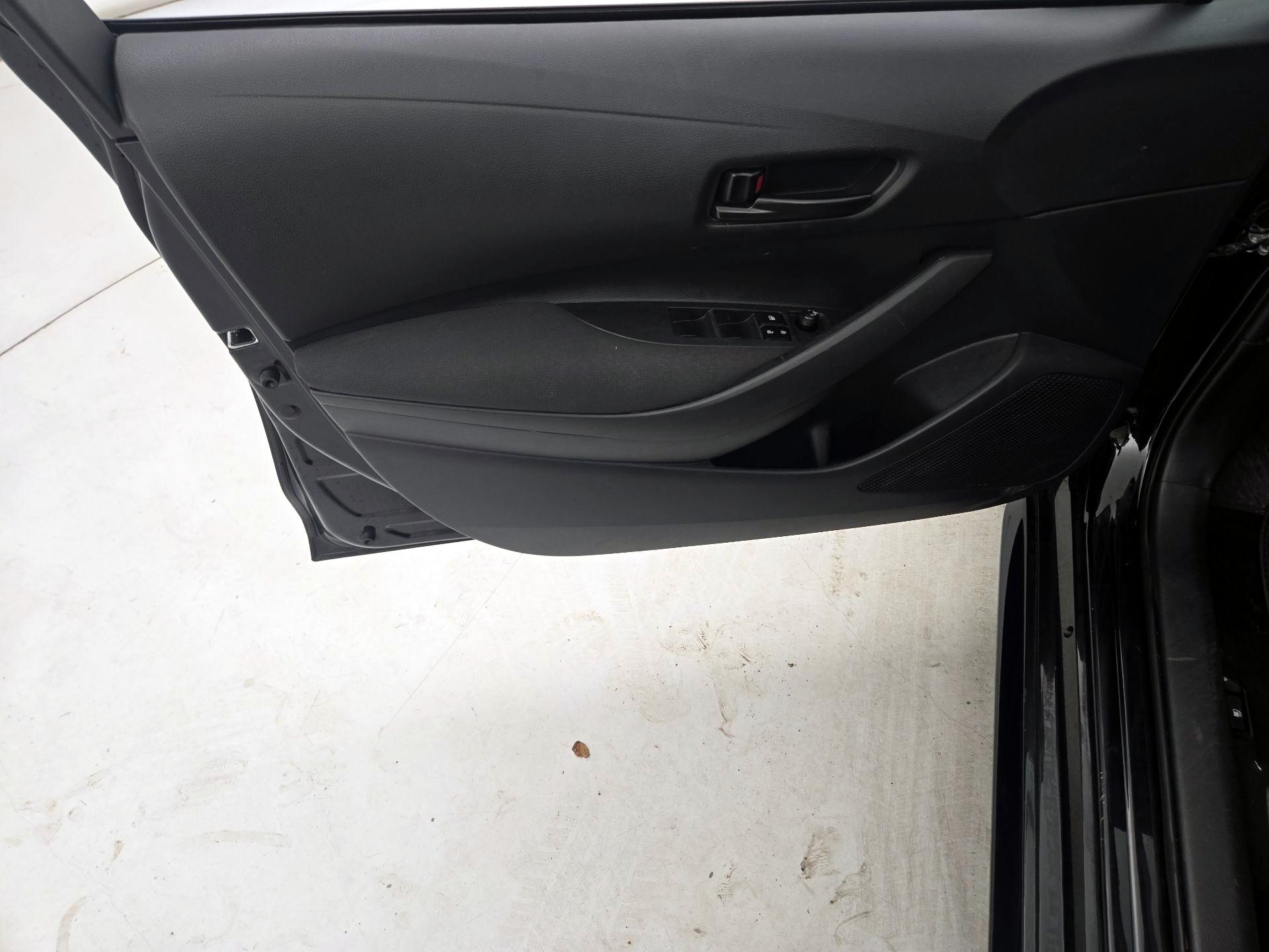 Thumbnail: 2025 Toyota Corolla - 12