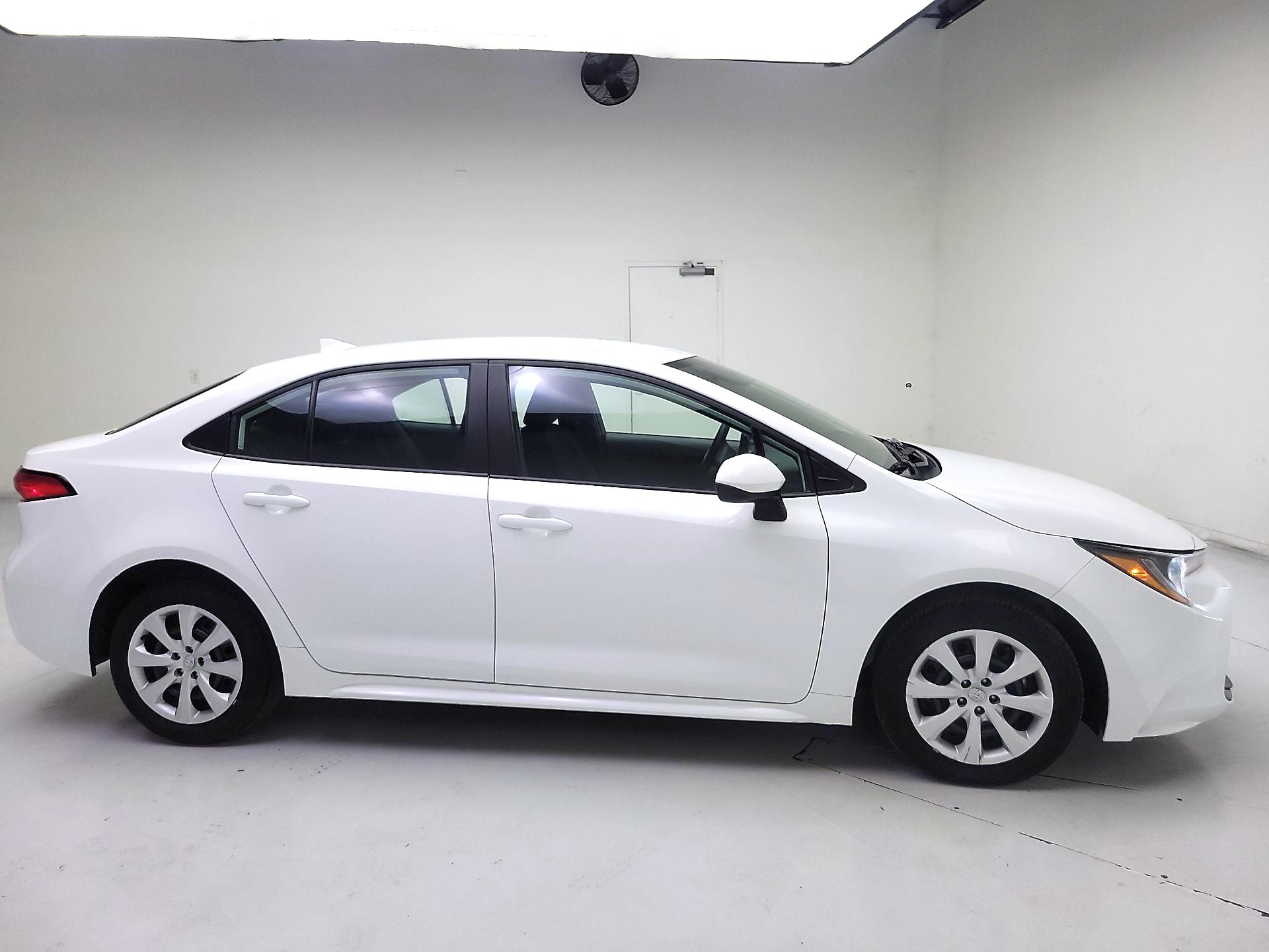 Thumbnail: 2025 Toyota Corolla - 4