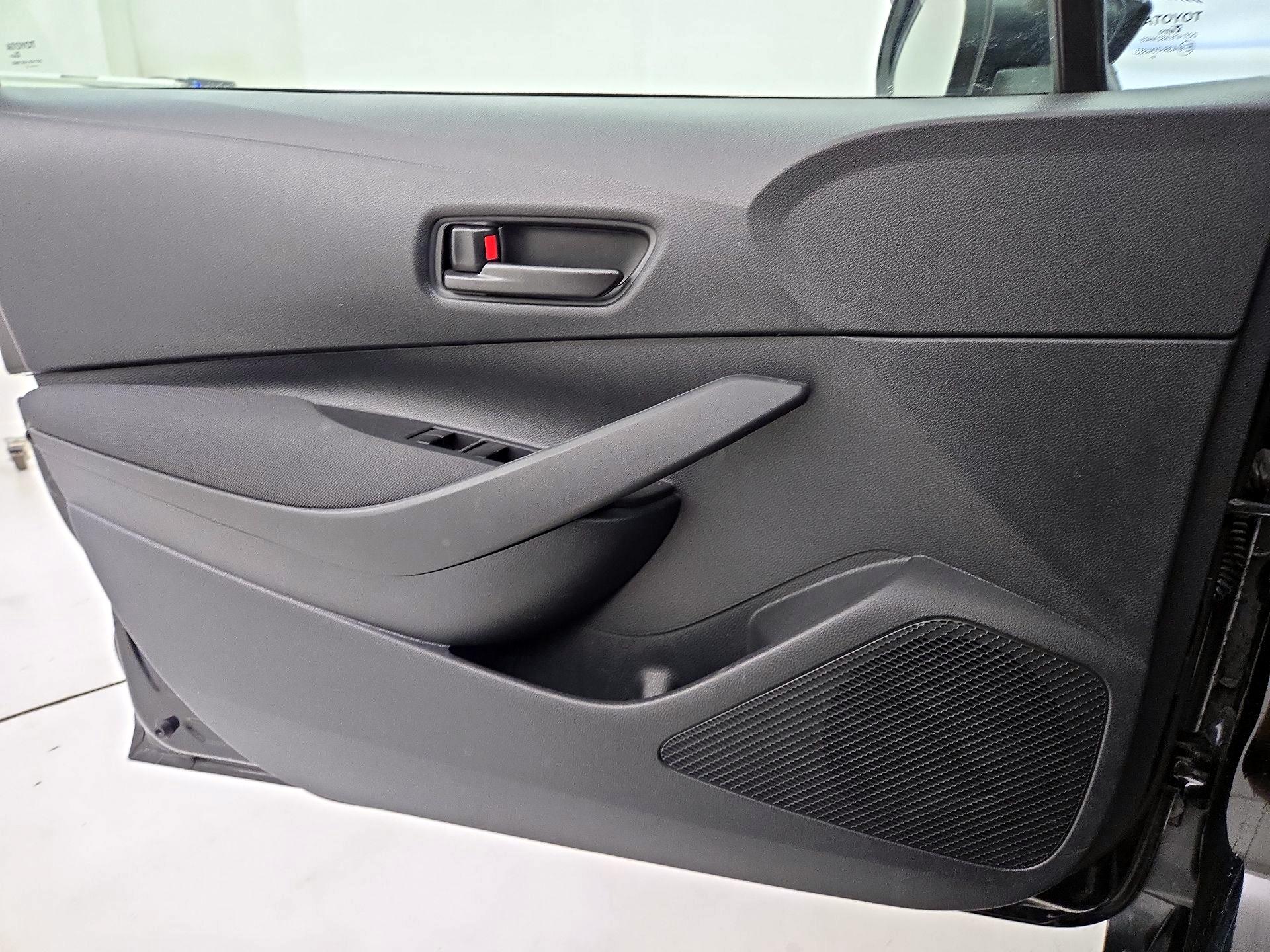 Thumbnail: 2025 Toyota Corolla - 12