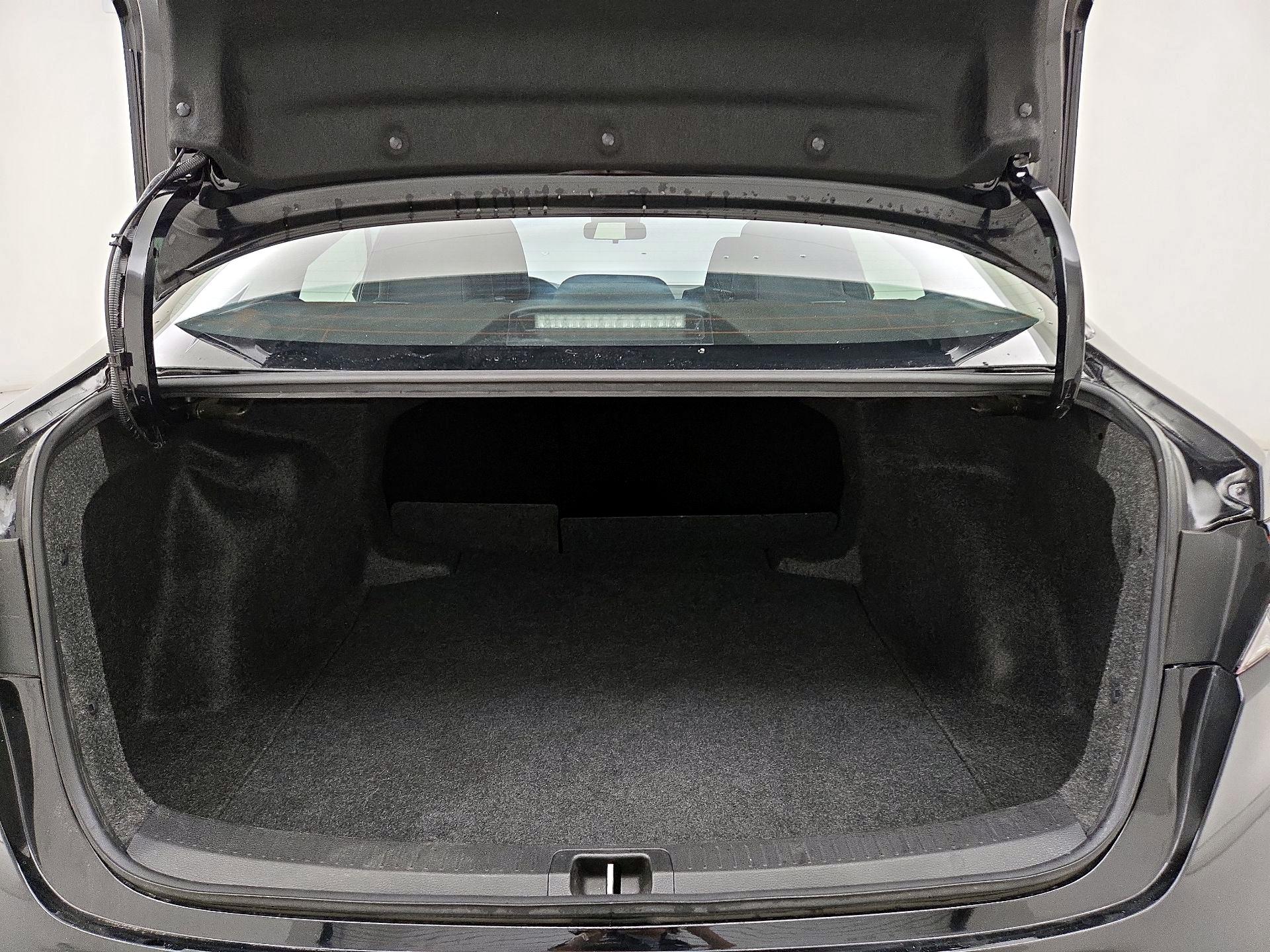 Thumbnail: 2025 Toyota Corolla - 19