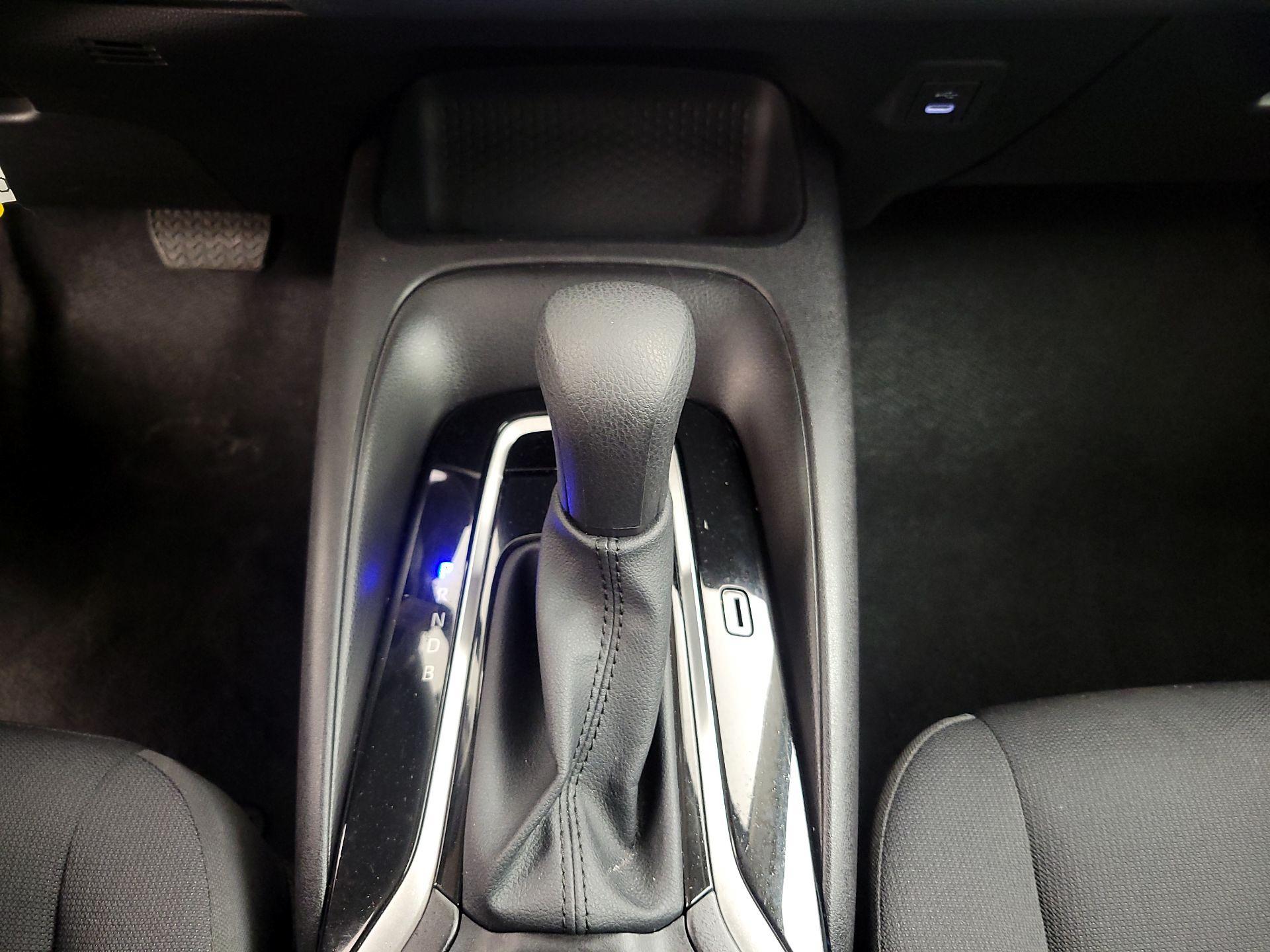 Thumbnail: 2025 Toyota Corolla - 18