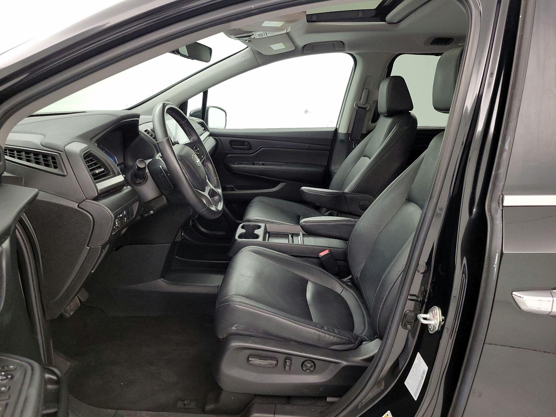 Thumbnail: 2023 Honda Odyssey - 11