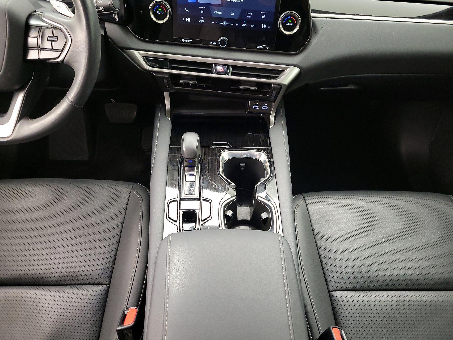 Thumbnail: 2024 Lexus RX - 17