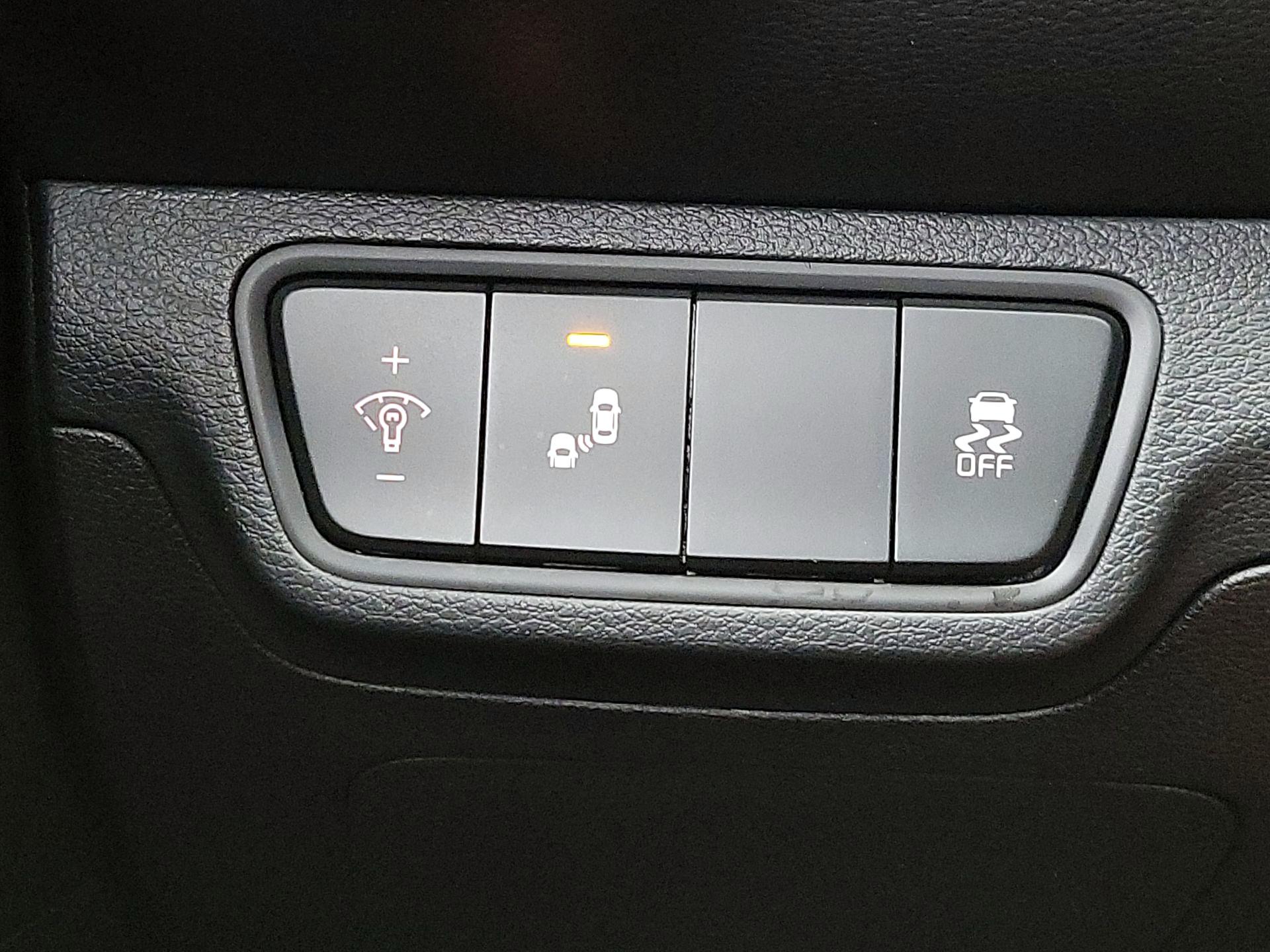 Thumbnail: 2023 Kia Forte - 13