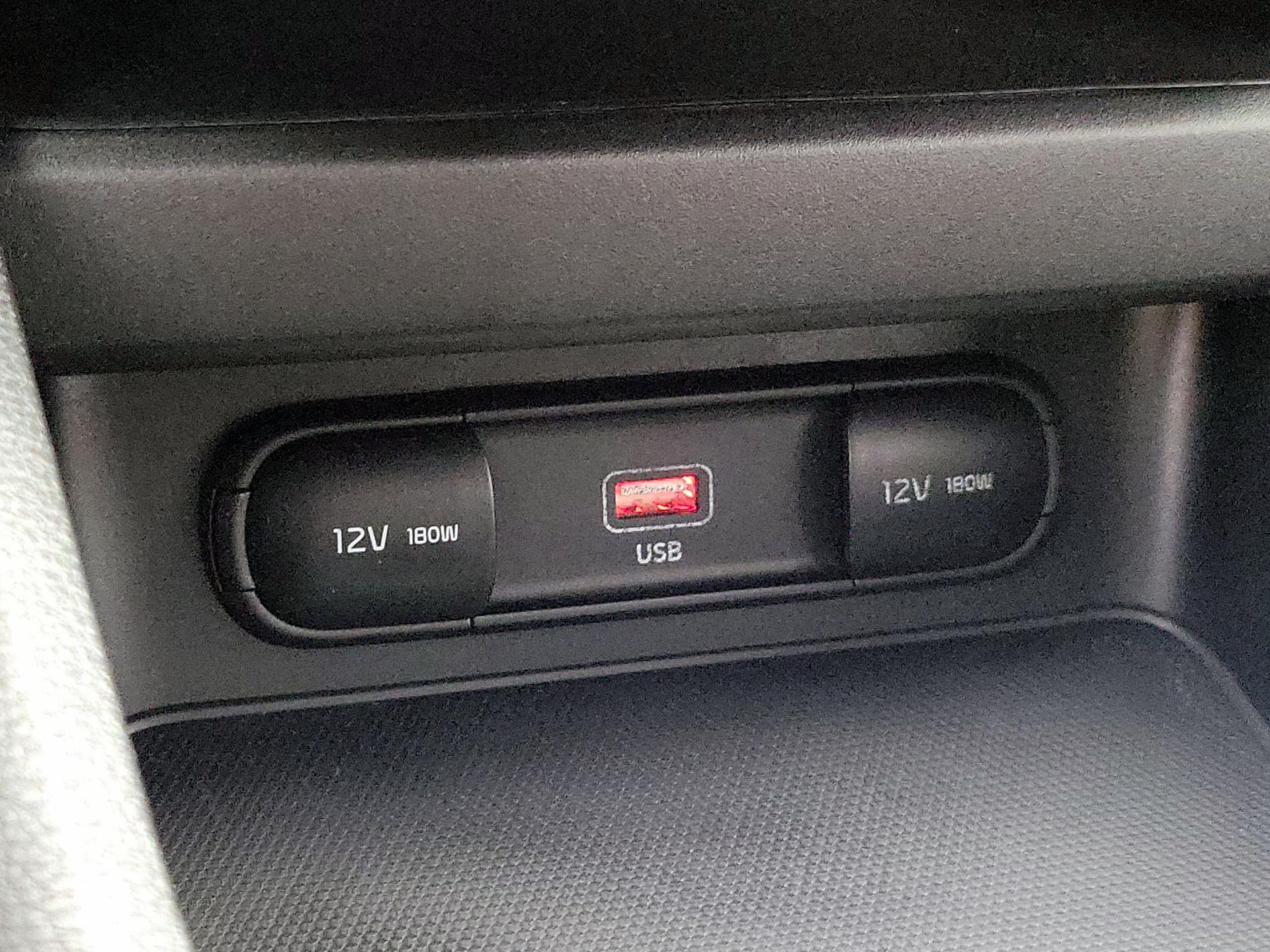 Thumbnail: 2023 Kia Forte - 18