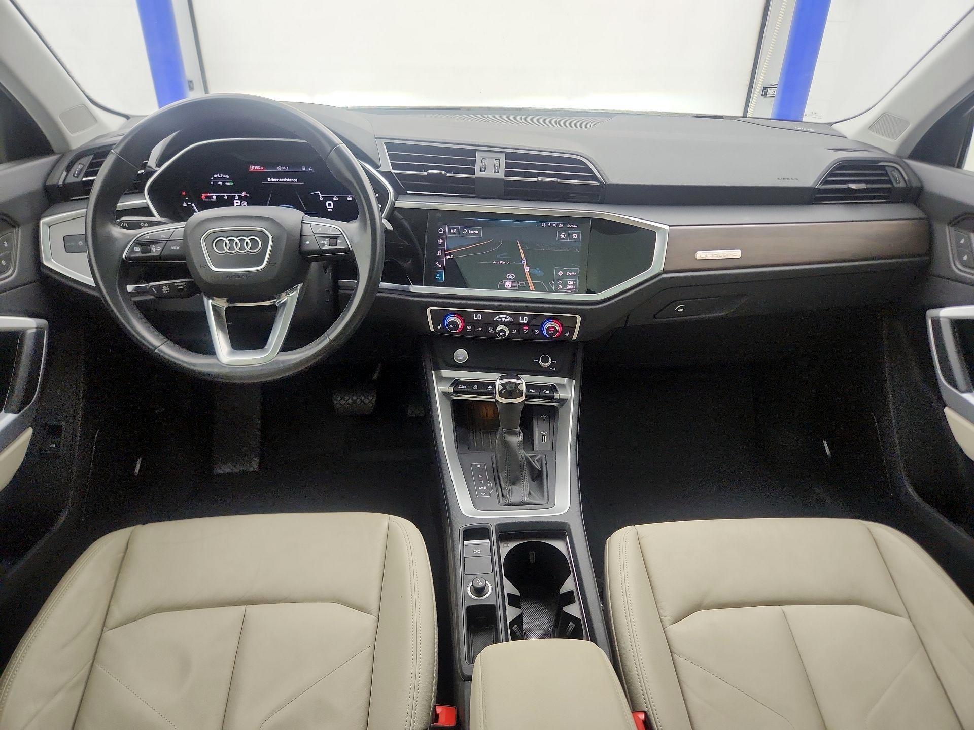 Thumbnail: 2020 Audi Q3 - 9