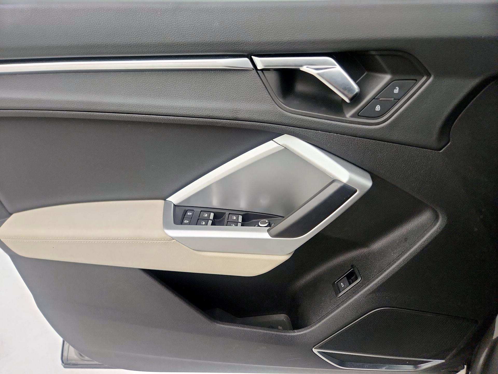 Thumbnail: 2020 Audi Q3 - 12