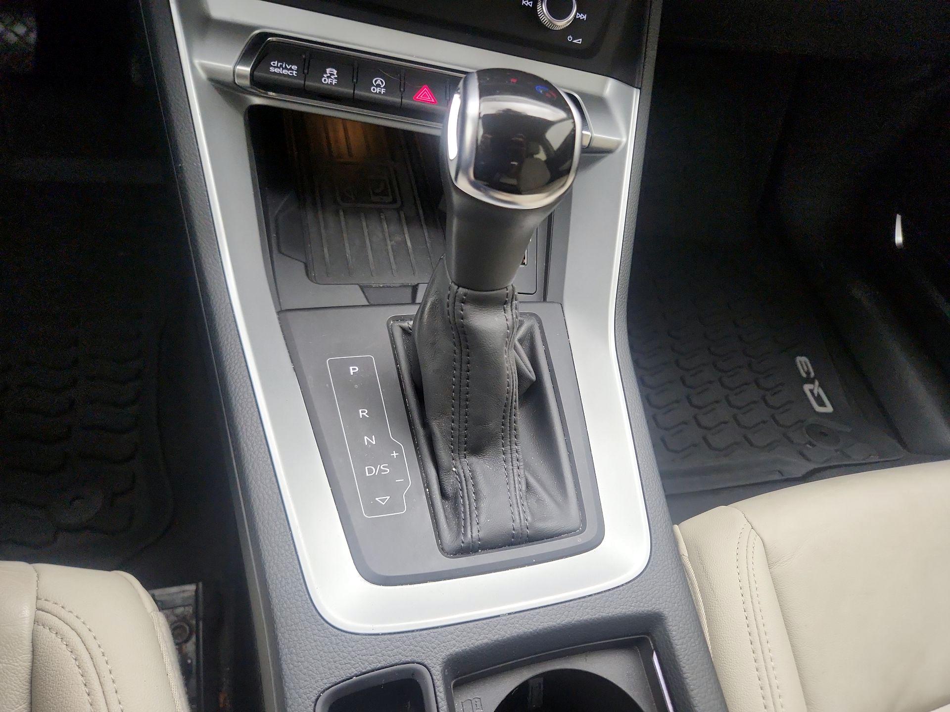 Thumbnail: 2020 Audi Q3 - 18