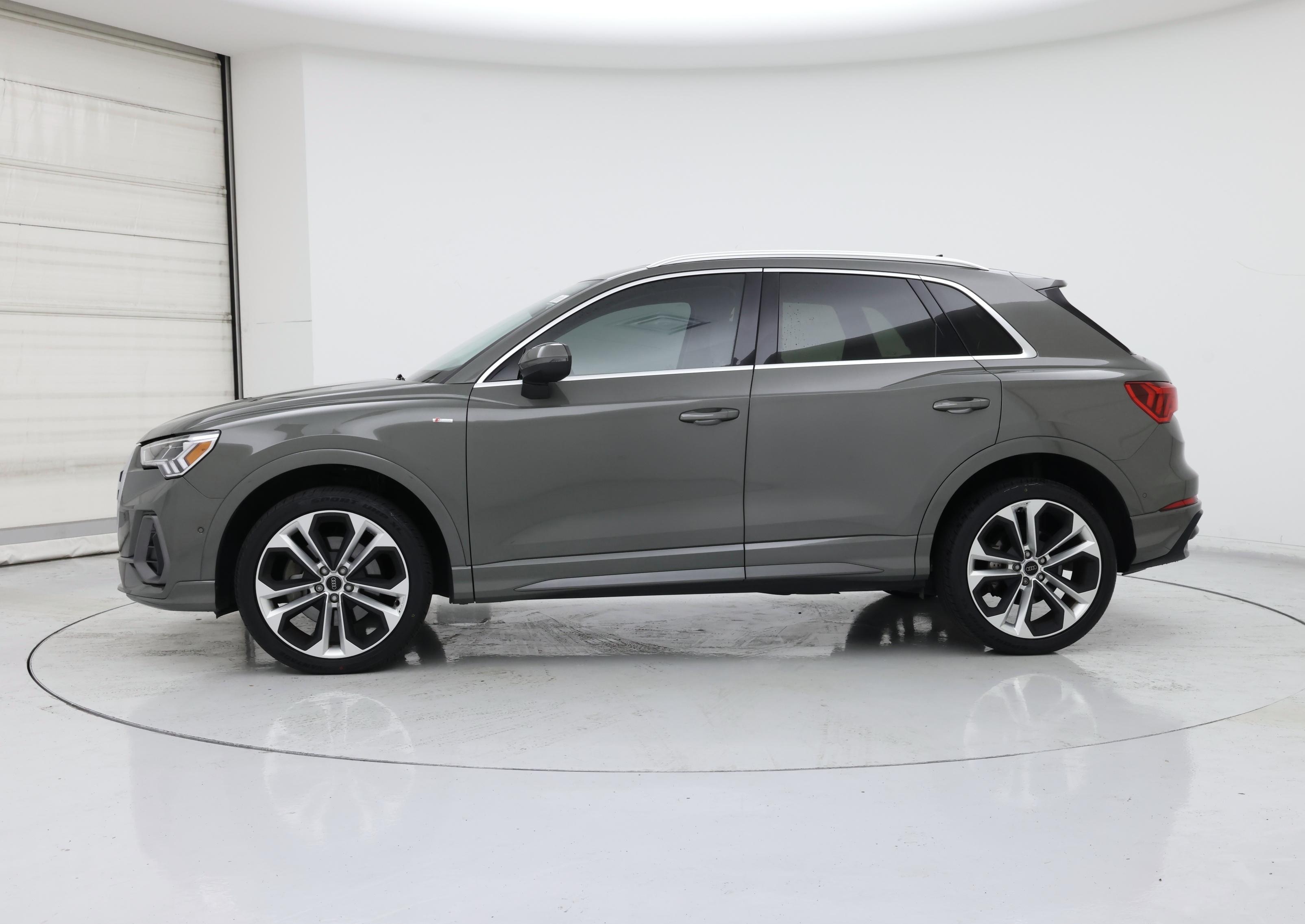 Thumbnail: 2020 Audi Q3 - 3