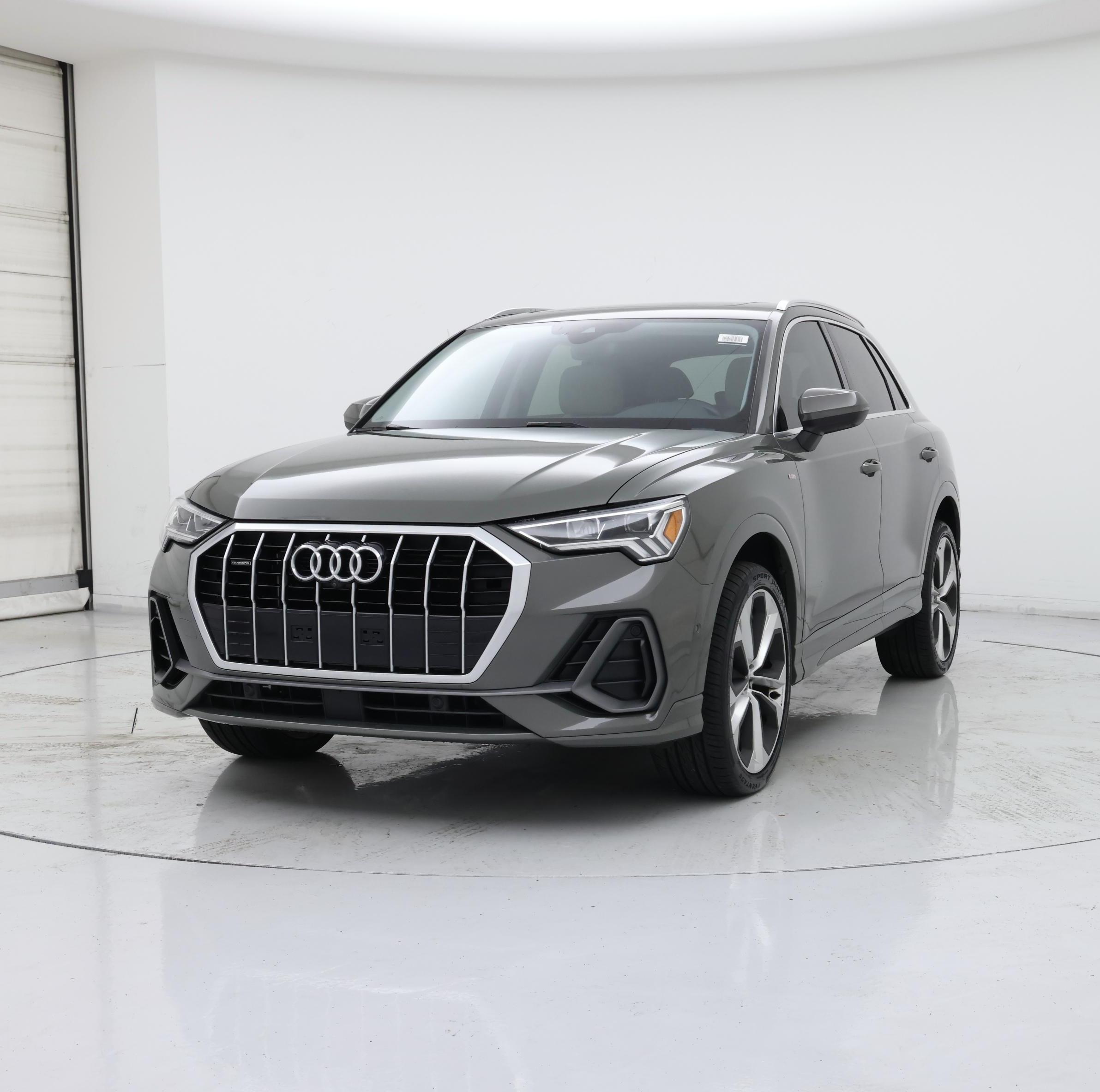 Thumbnail: 2020 Audi Q3 - 4