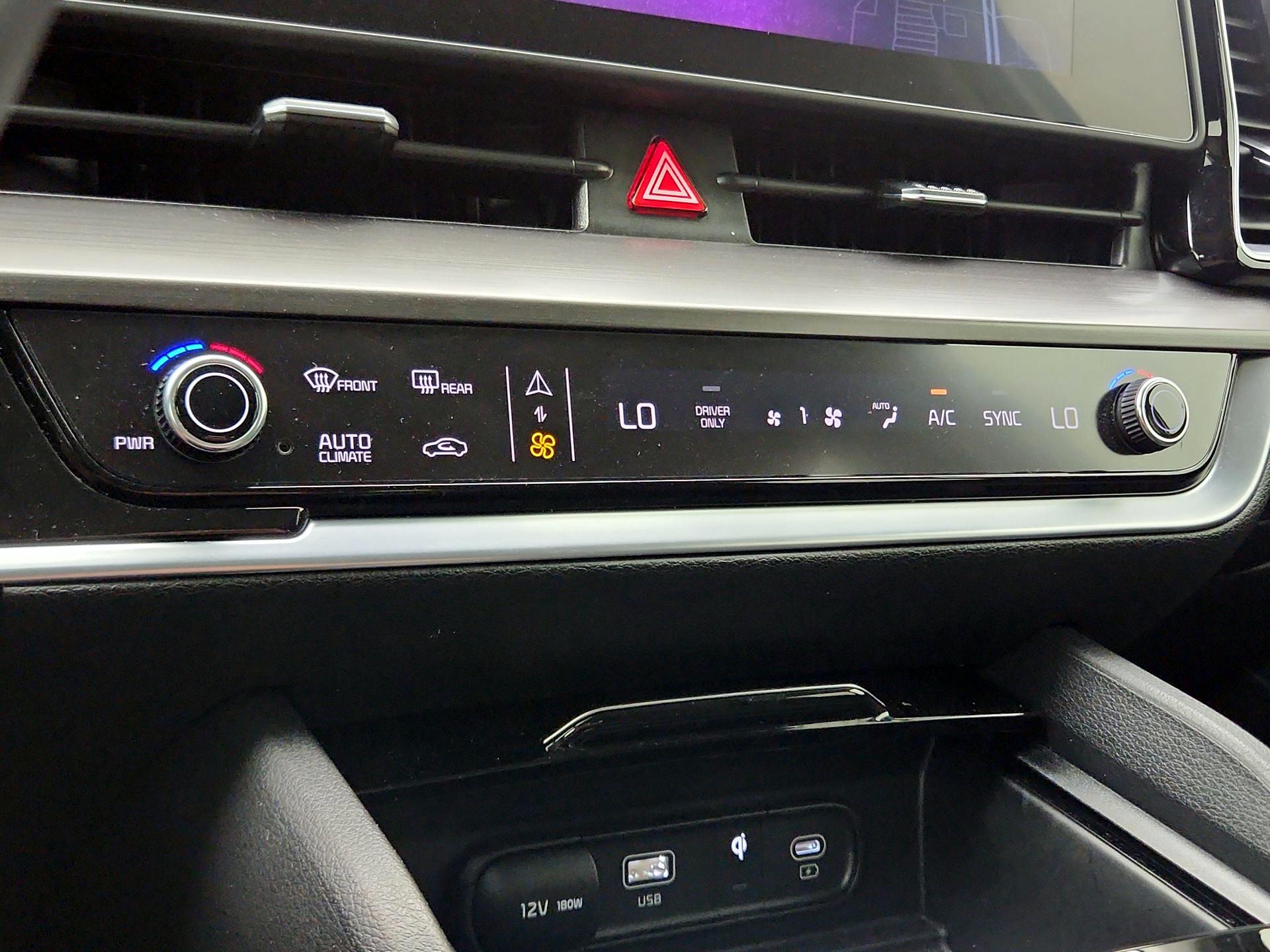 Thumbnail: 2023 Kia Sportage - 17