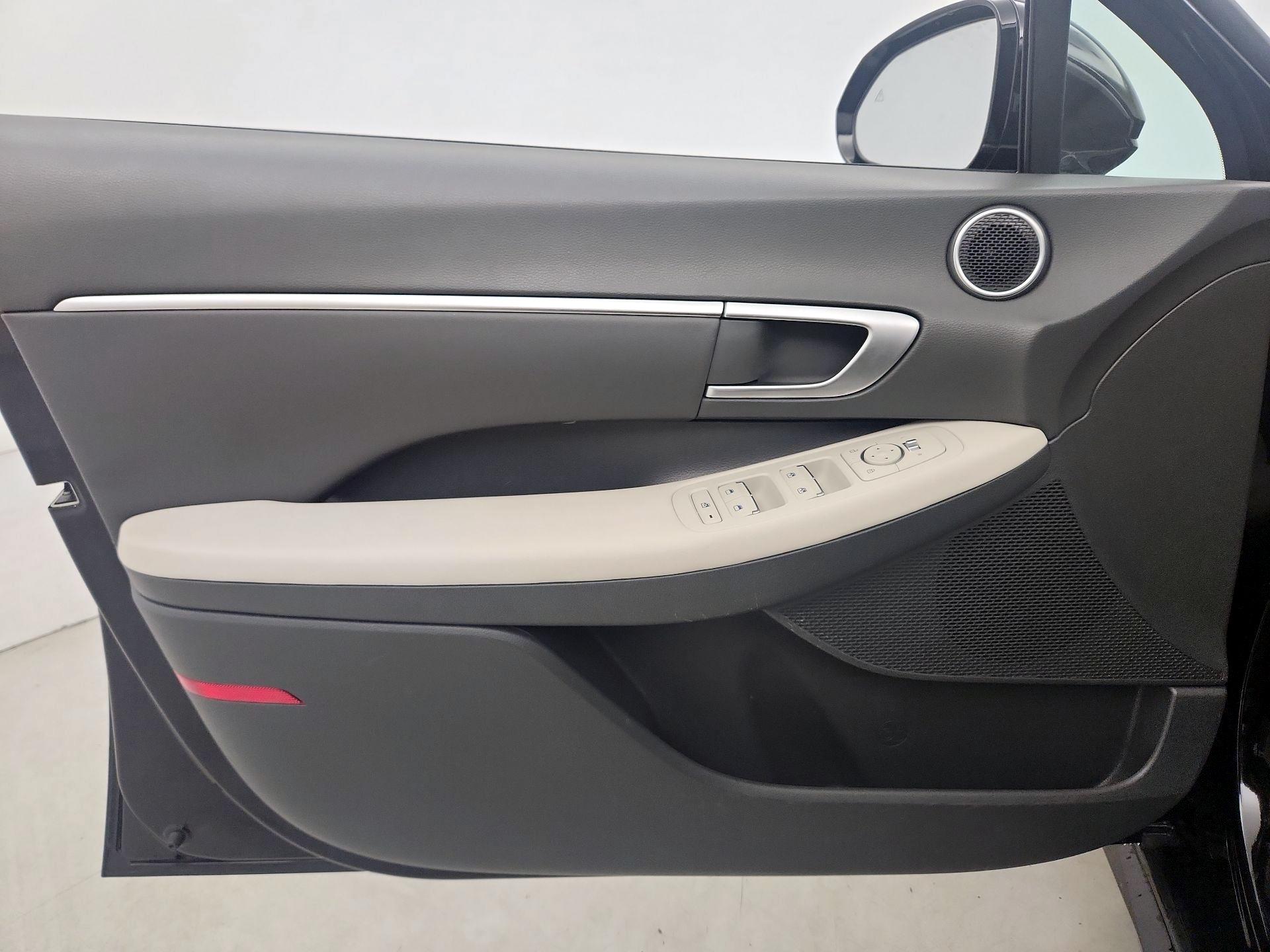 Thumbnail: 2025 Hyundai Sonata - 12