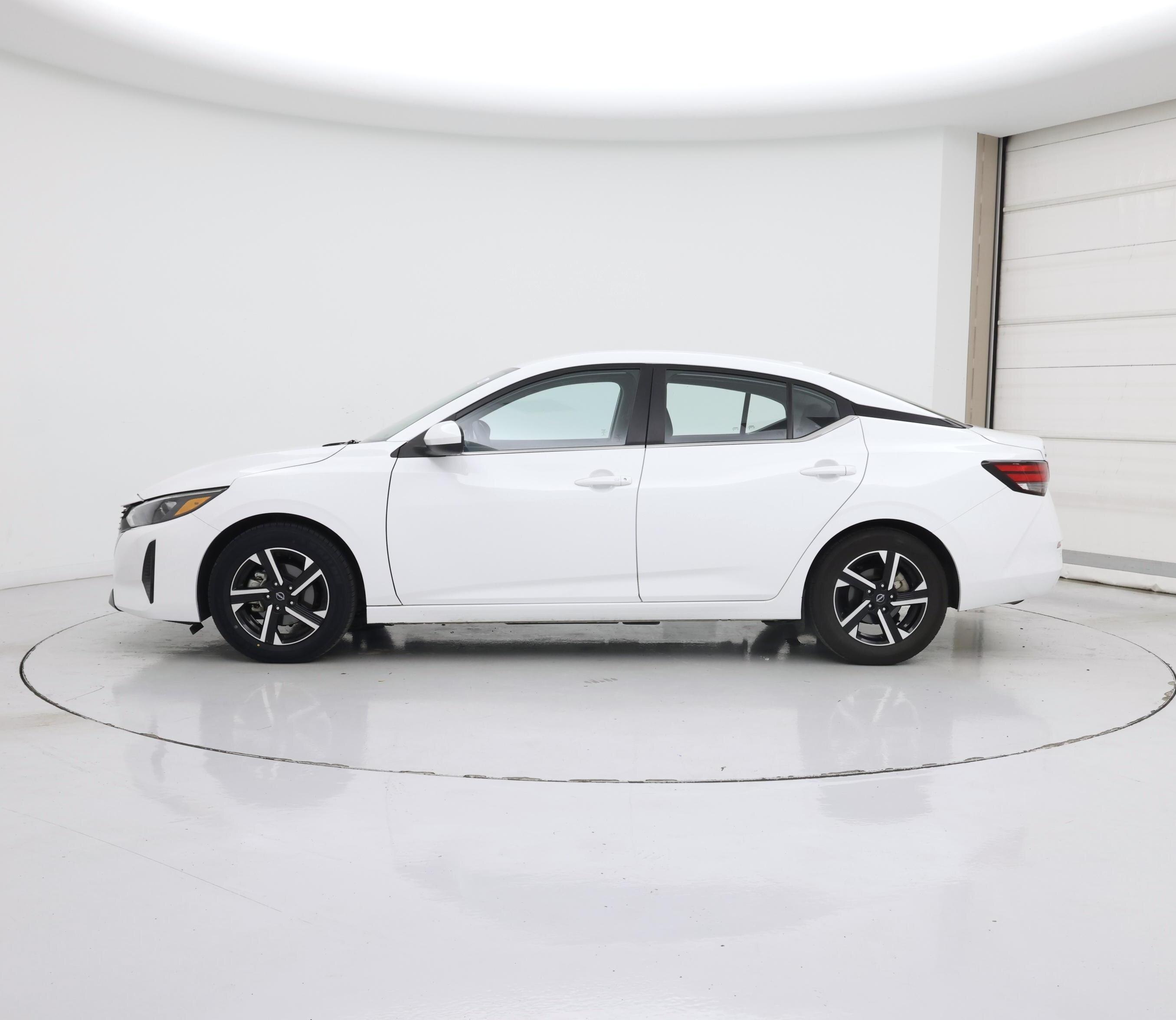 Thumbnail: 2025 Nissan Sentra - 3