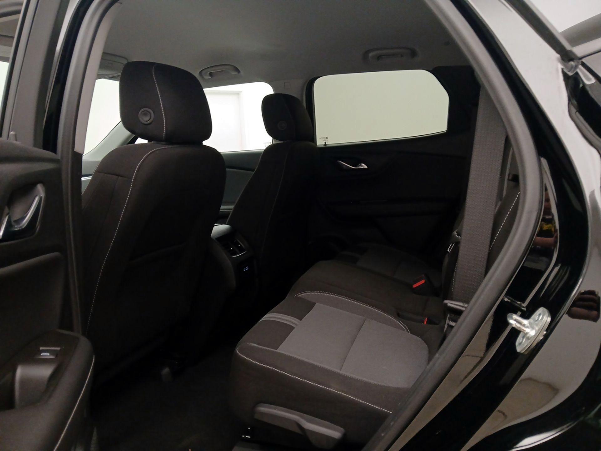 Thumbnail: 2025 Chevrolet Blazer - 19