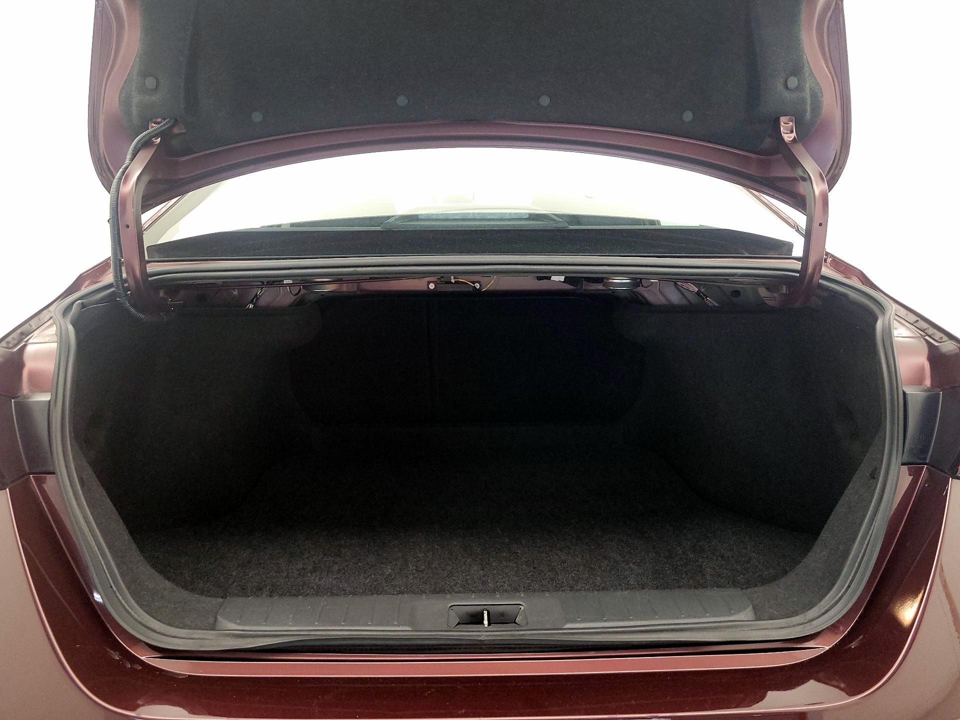 Thumbnail: 2025 Nissan Sentra - 20