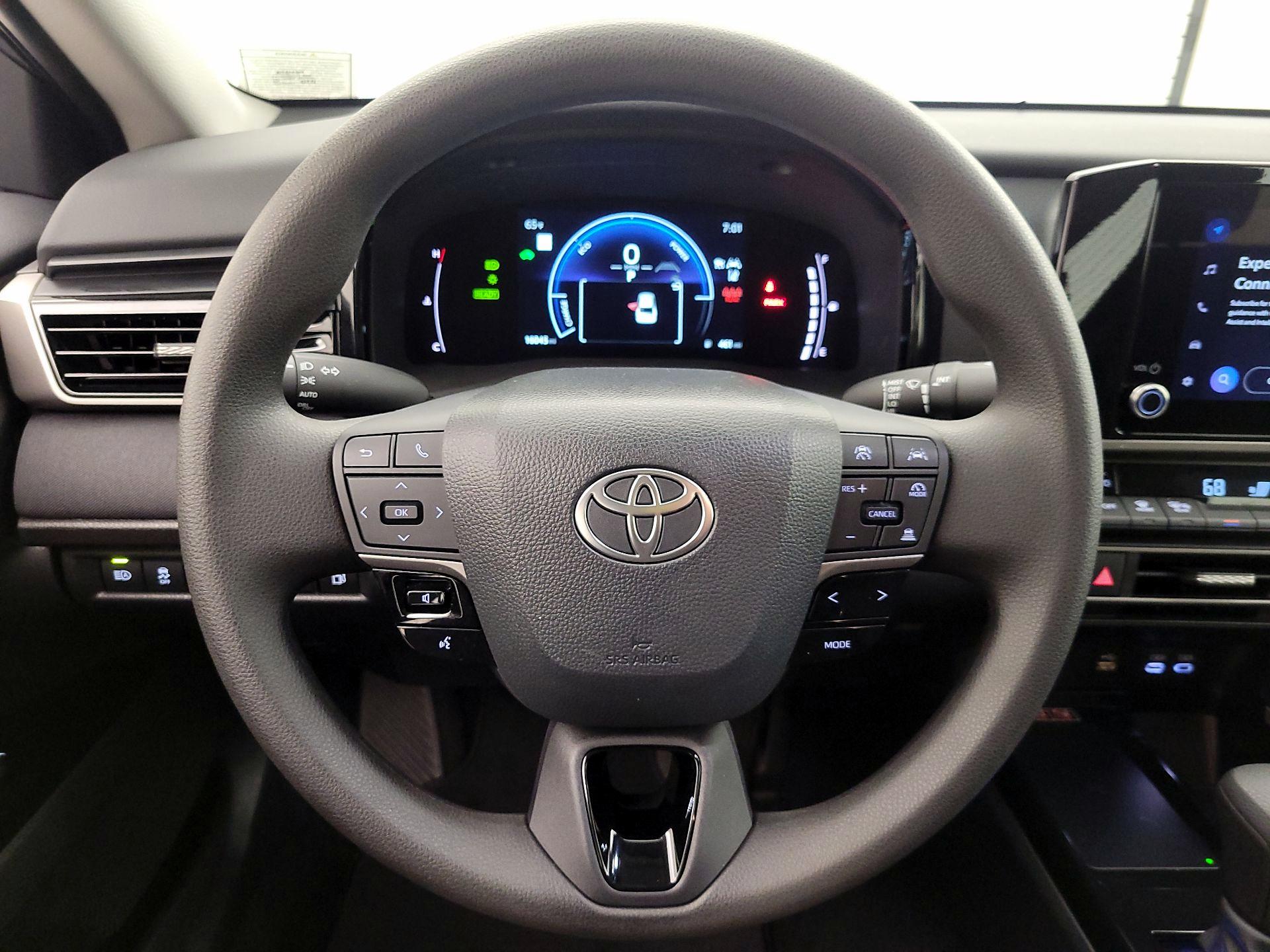 Thumbnail: 2025 Toyota Camry - 10