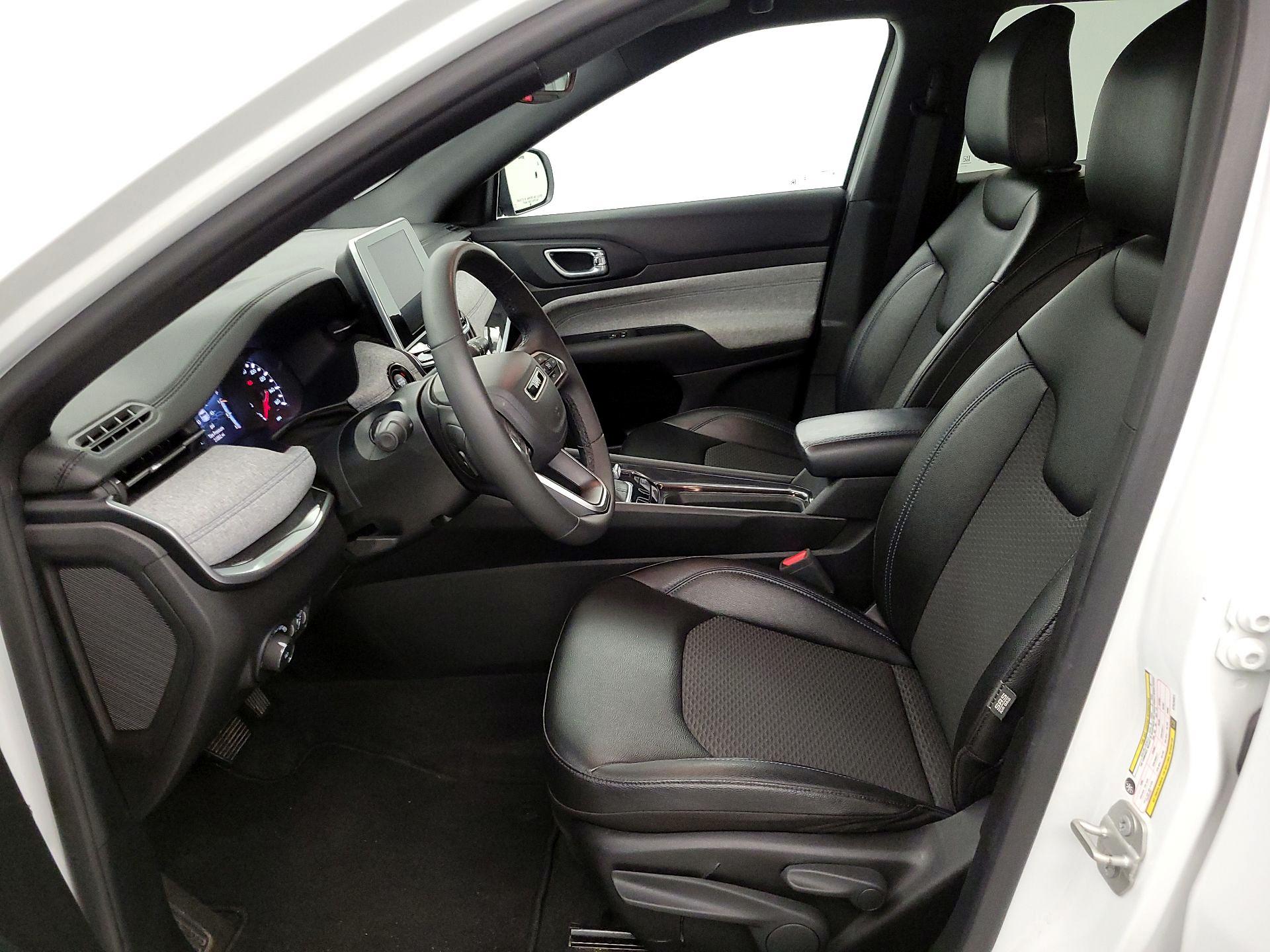 Thumbnail: 2025 Jeep Compass - 11