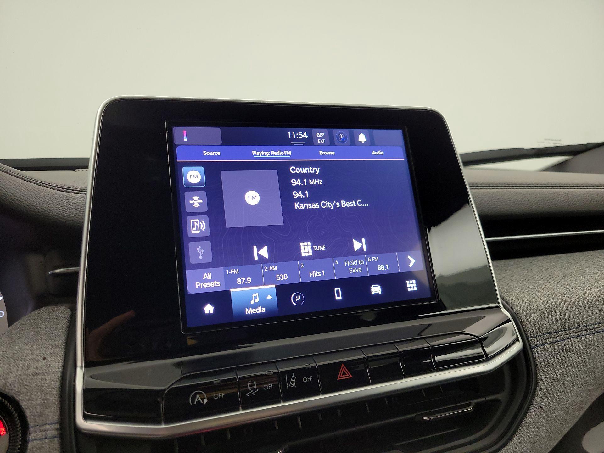 Thumbnail: 2025 Jeep Compass - 15