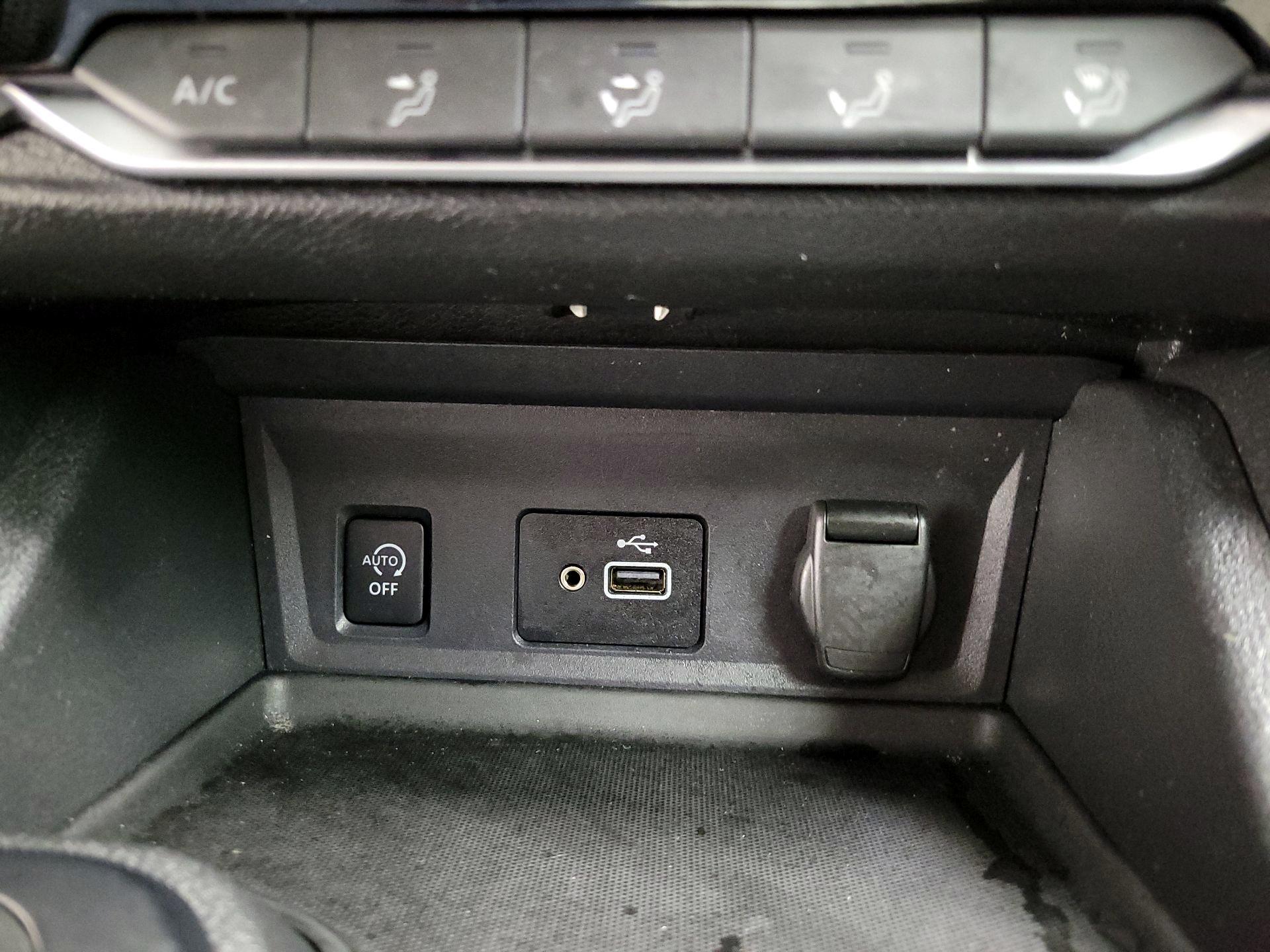 Thumbnail: 2024 Nissan Sentra - 18