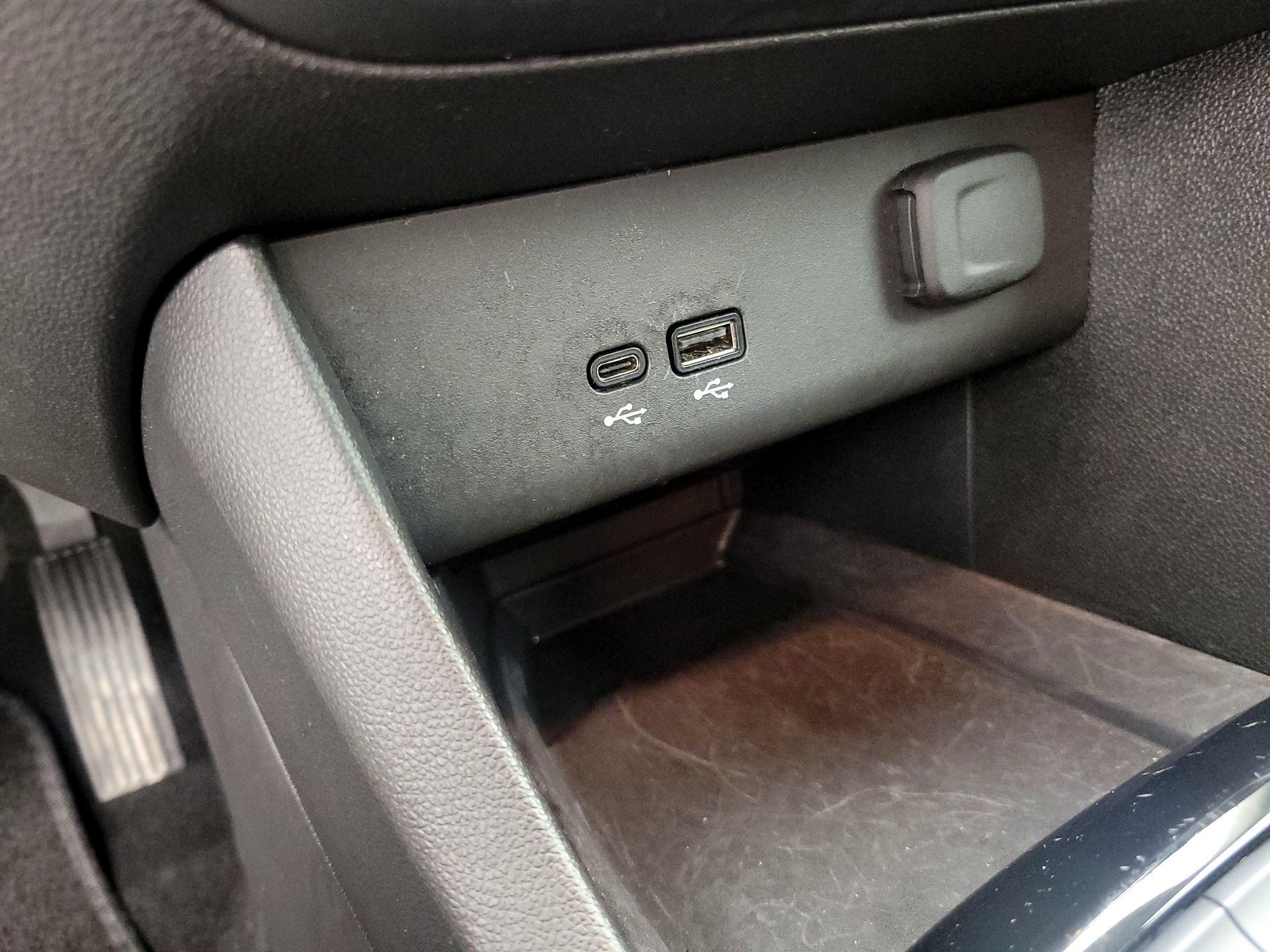 Thumbnail: 2025 Buick Encore GX - 18