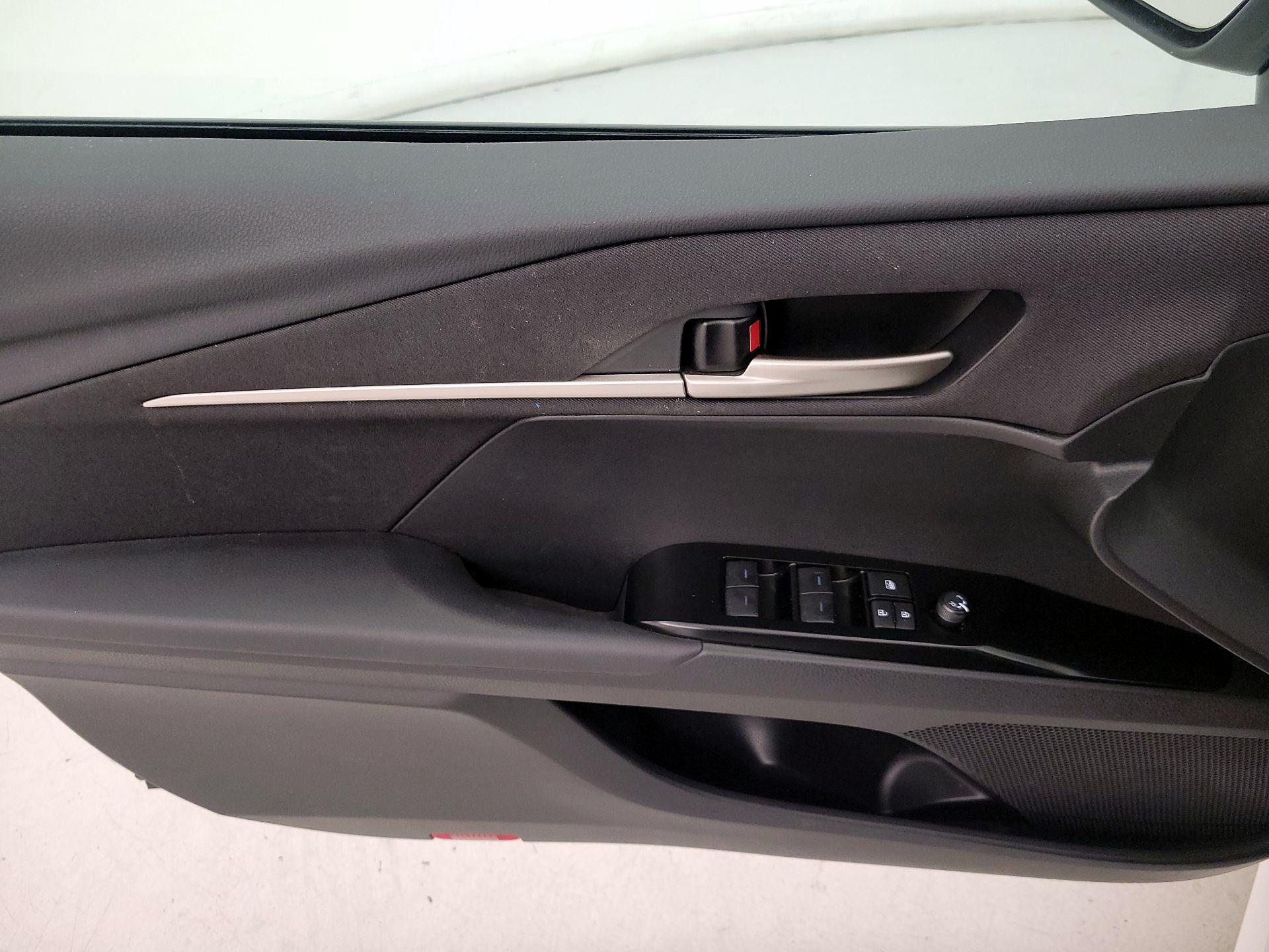 Thumbnail: 2025 Toyota Camry - 12